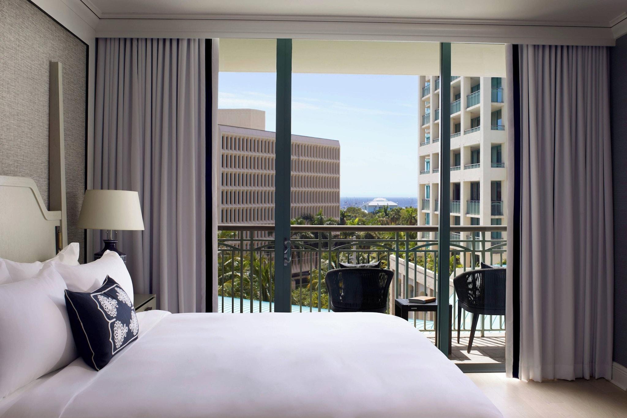 Double Accessible with Views