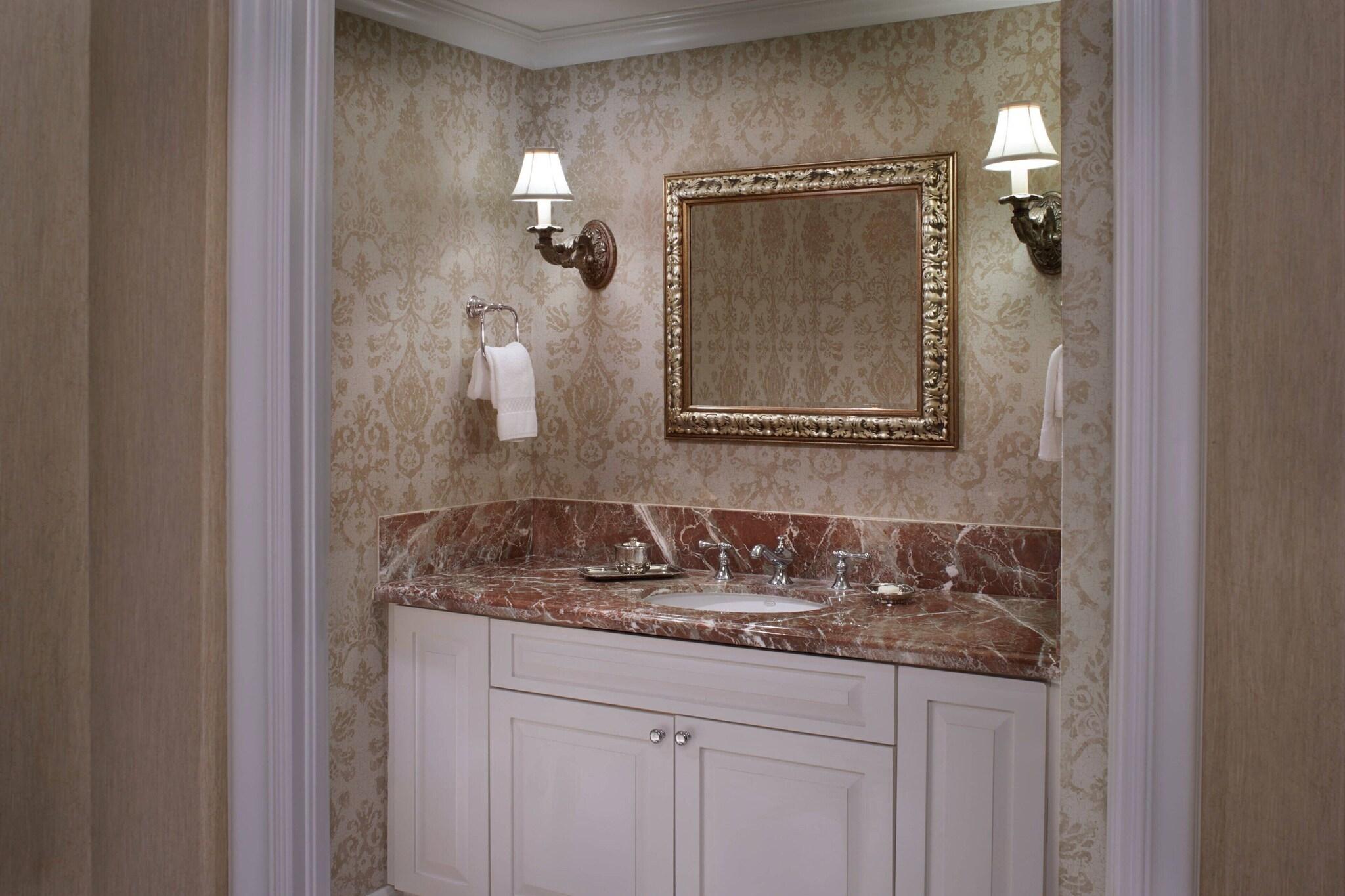 Suite King Bed One Bedroom 