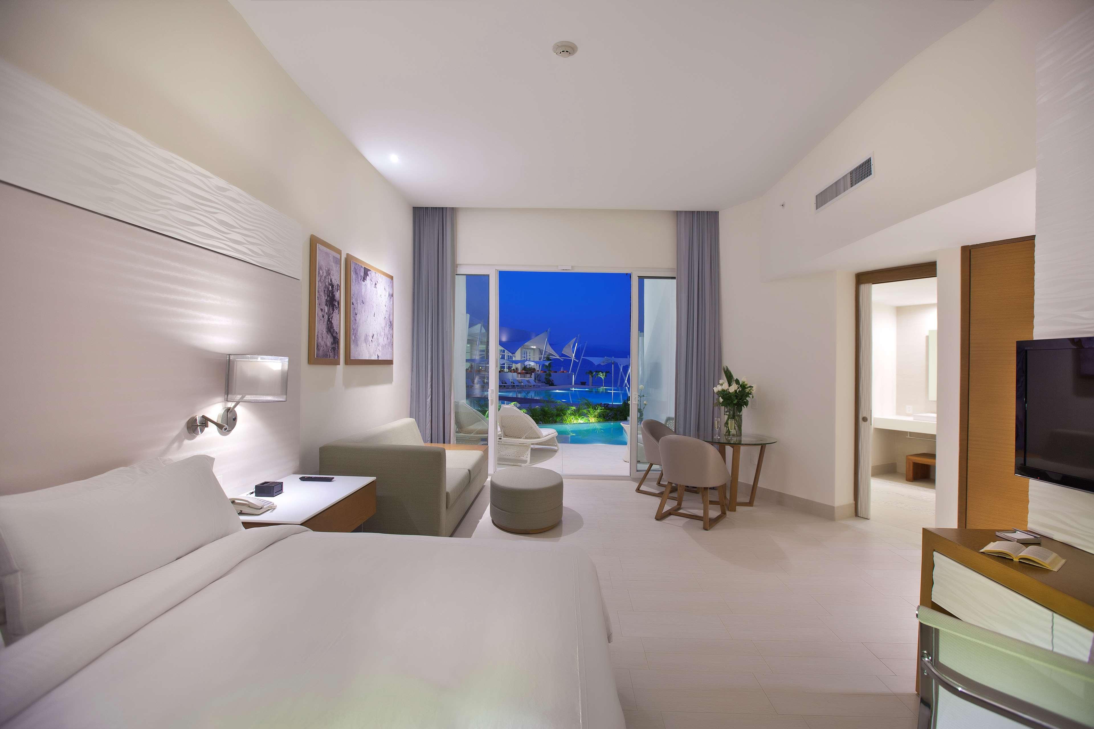 Junior Suite with Jacuzzi