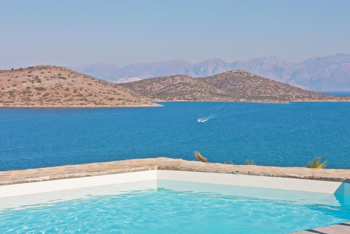 Junior Suite Deluxe with Private Pool