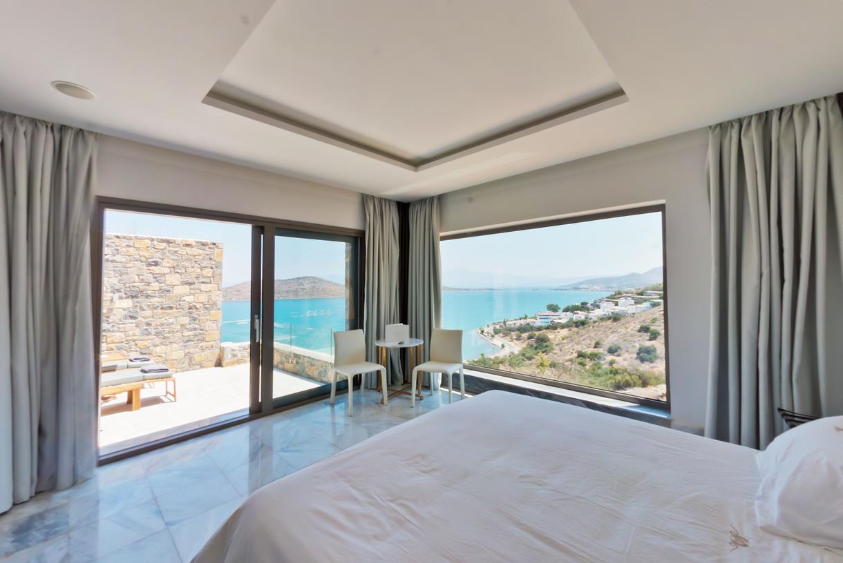 Junior Suite Deluxe with Jacuzzi