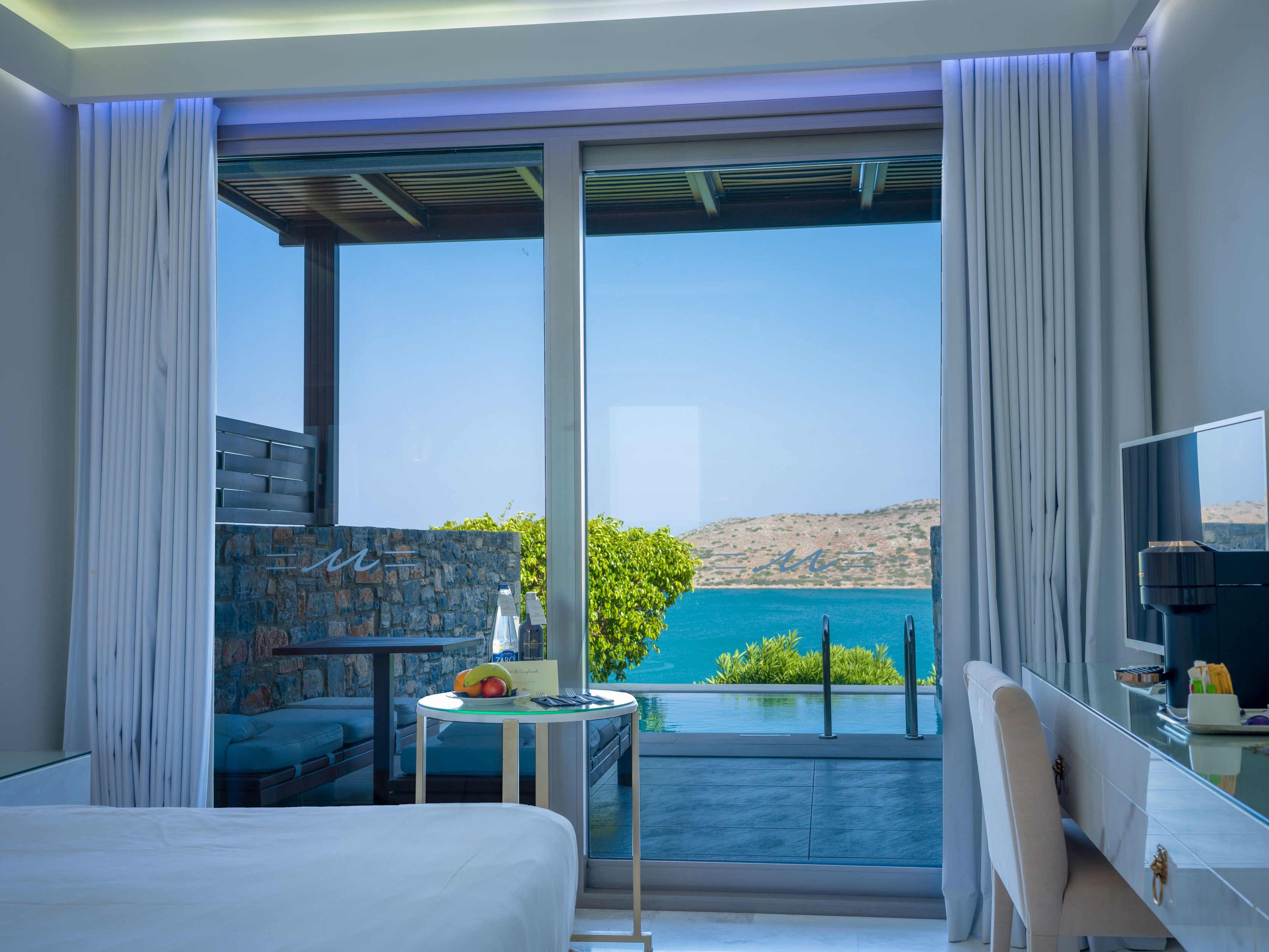 Junior Suite Deluxe with Private Pool