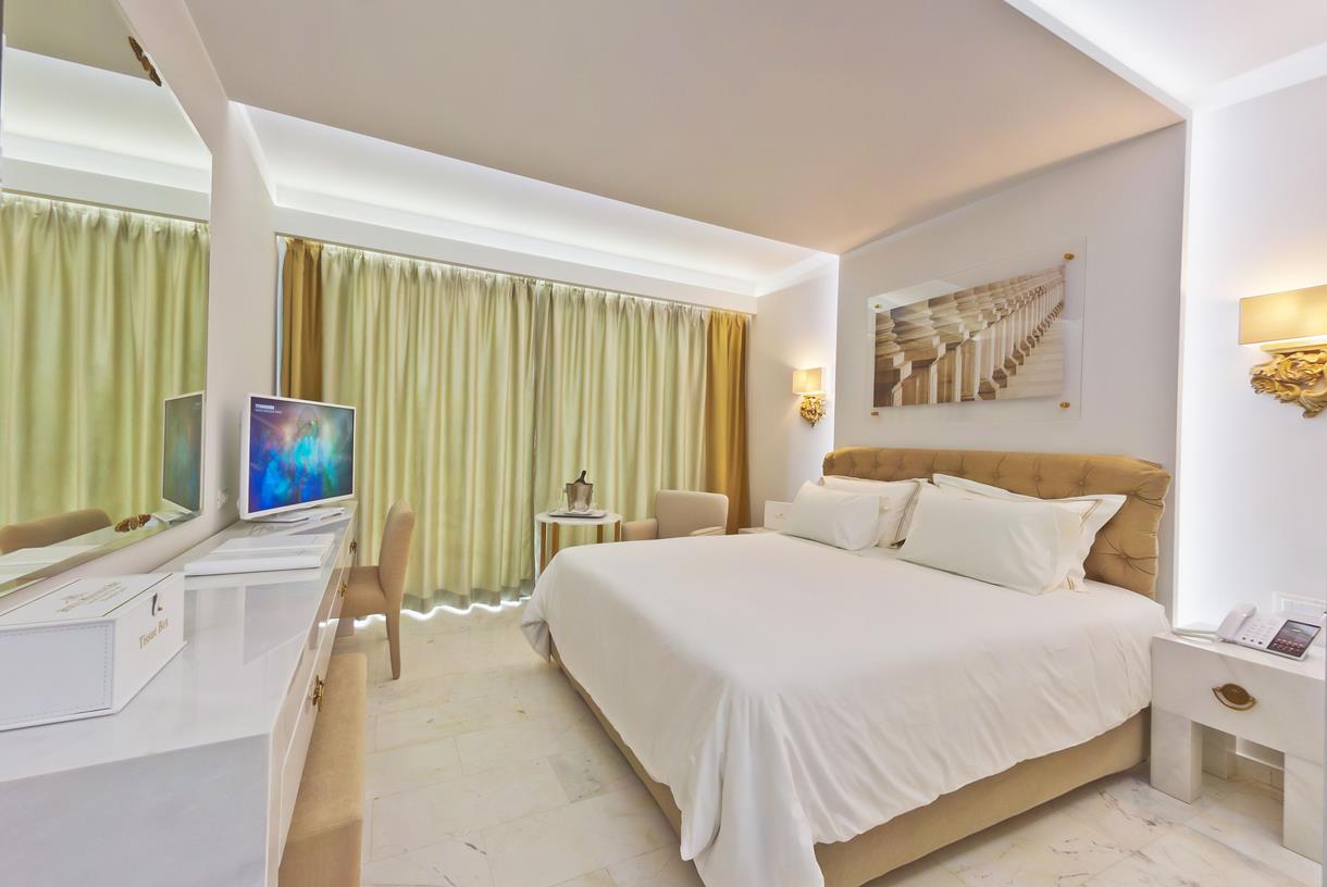 Double or Twin Standard