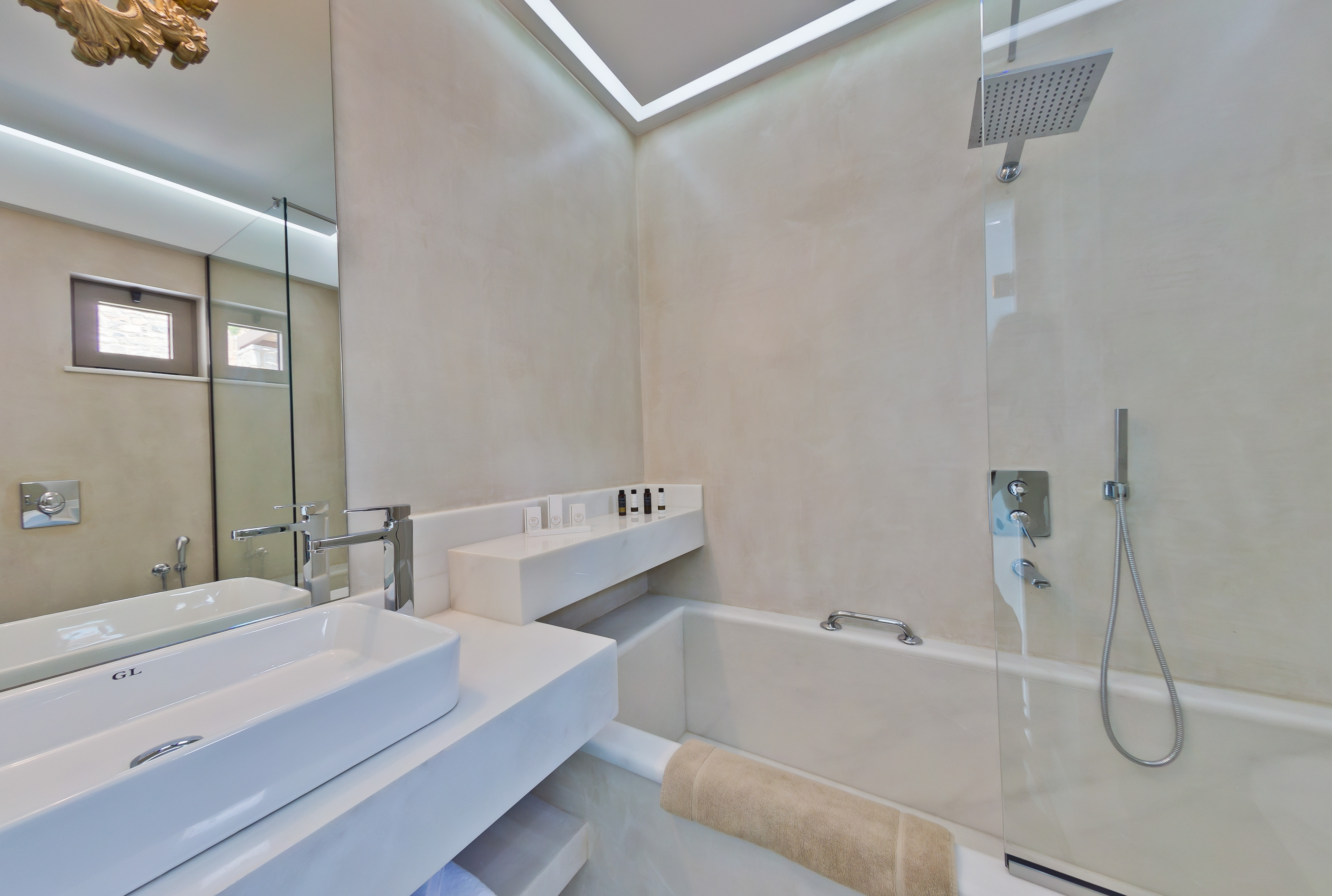 Double or Twin Deluxe