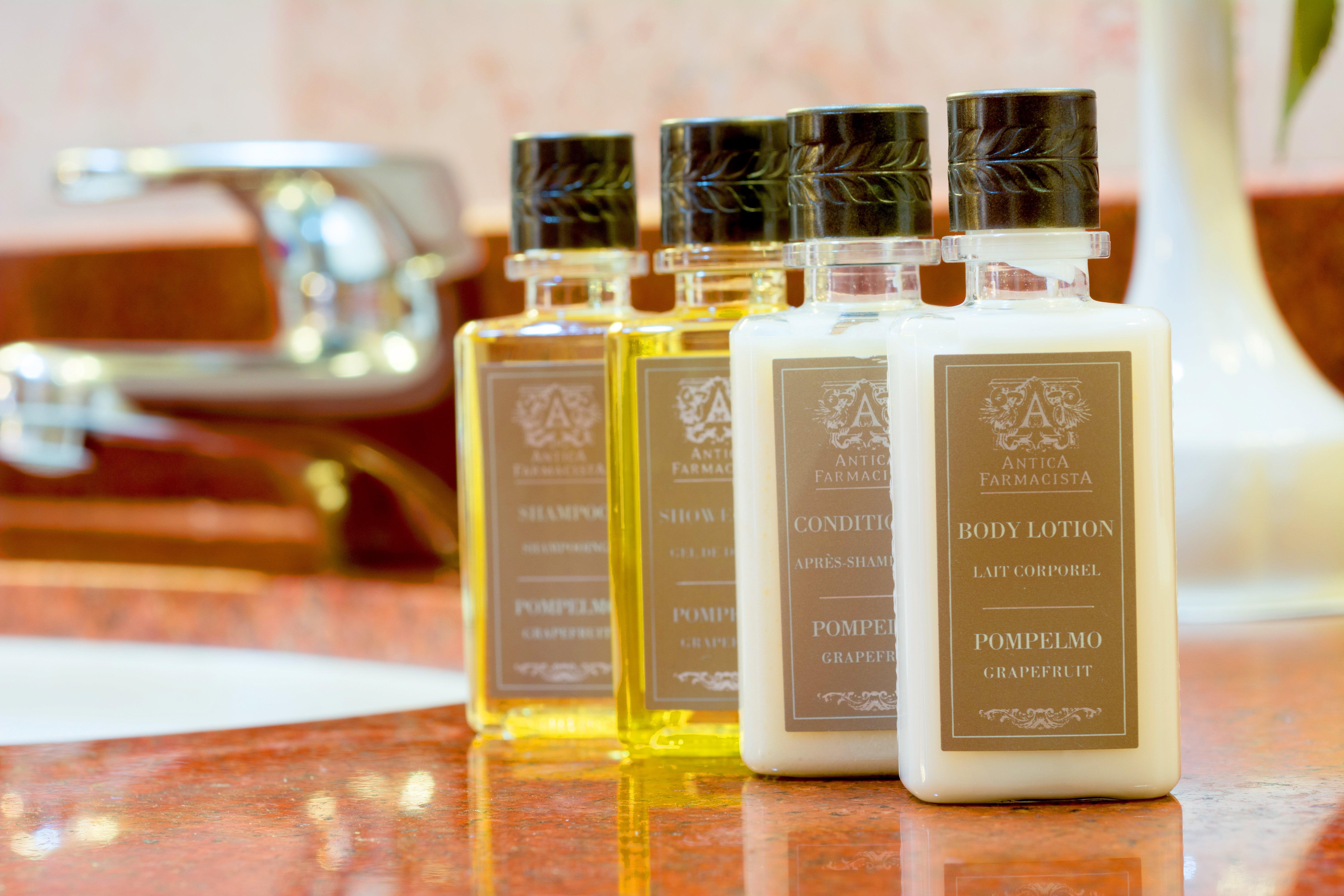 Junior Suite Ocean View King Bed