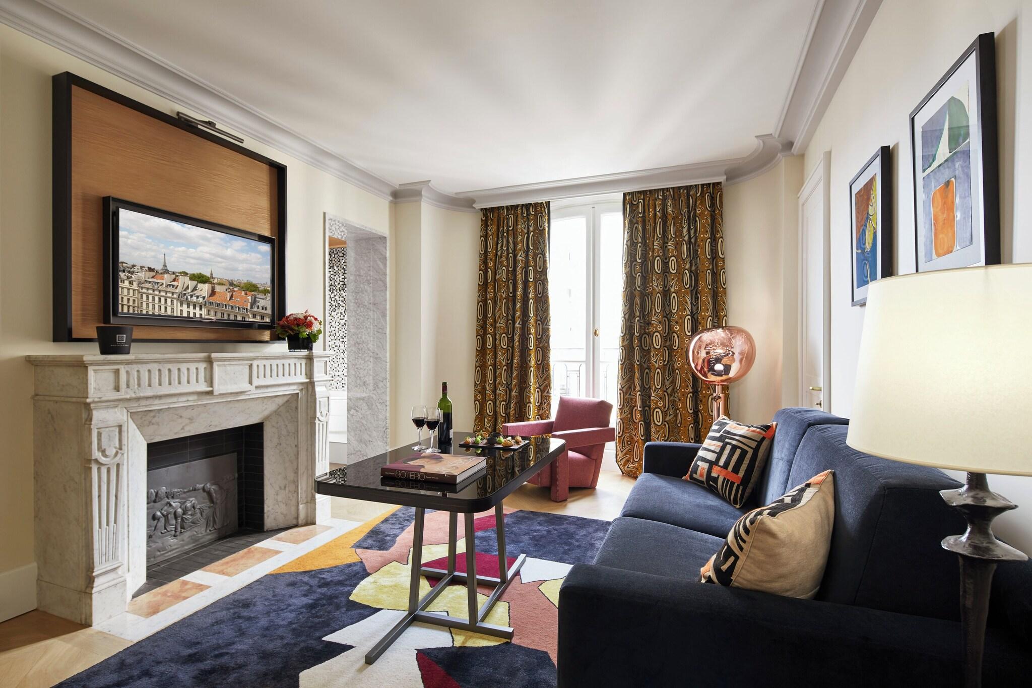 Suite Queen Size Bed