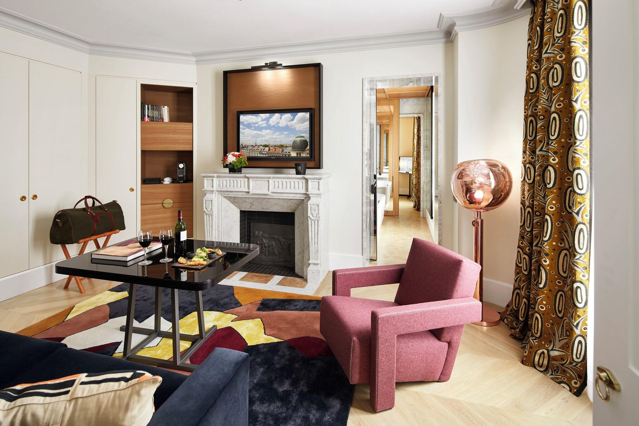 Suite Queen Size Bed