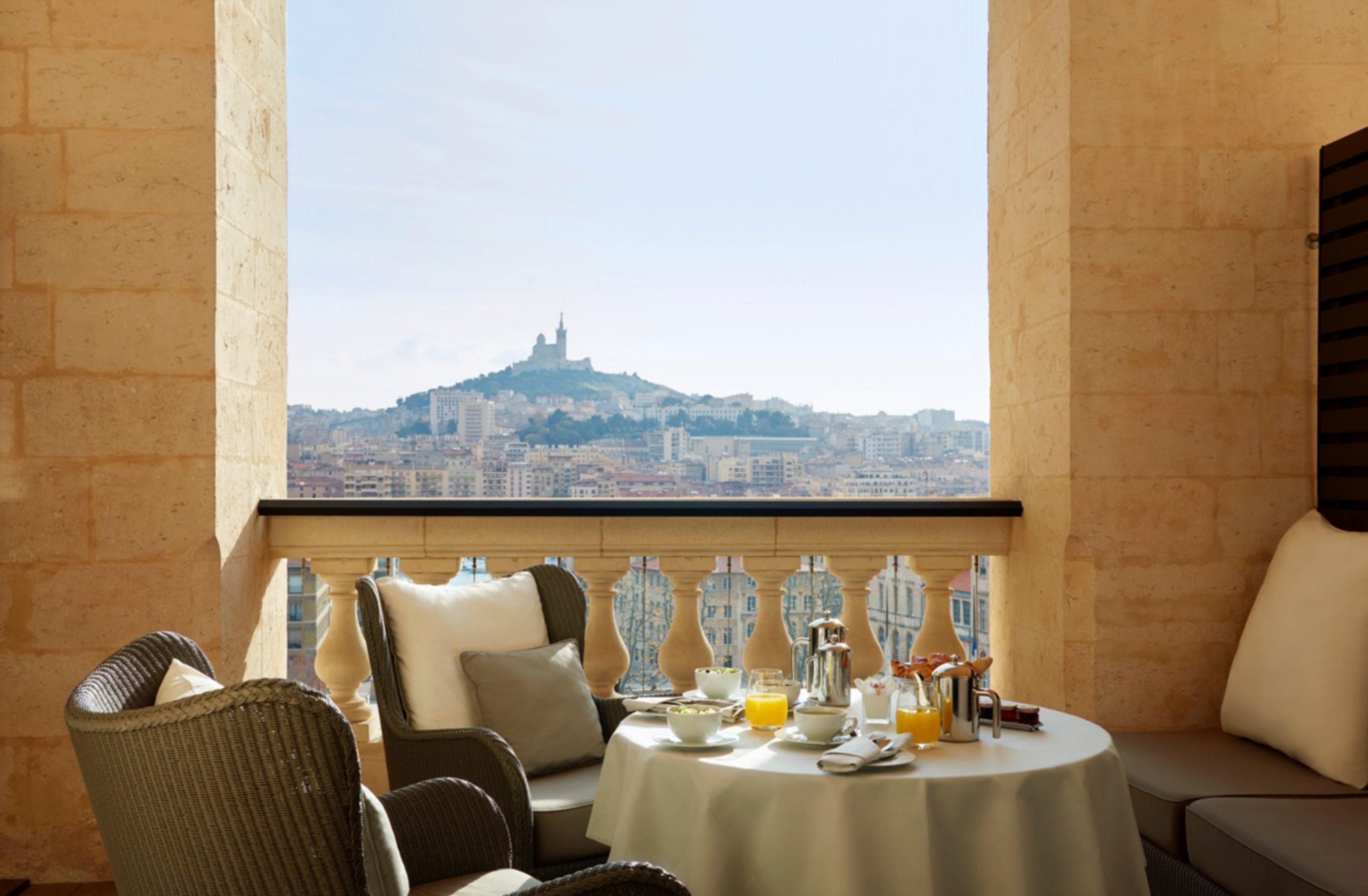 Double Classic King Bed