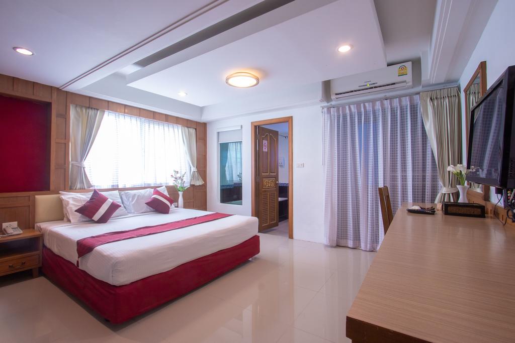 Double or Twin Deluxe