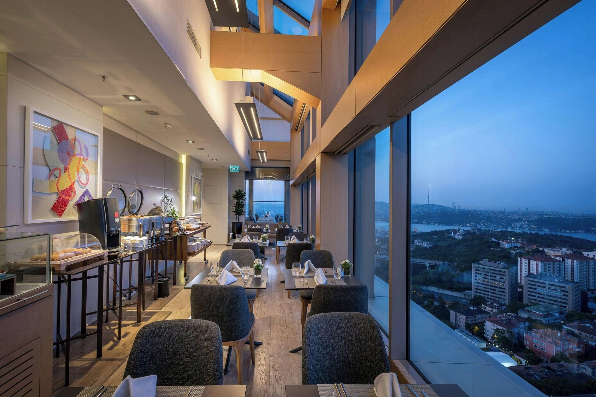 Junior Suite Partial Sea View