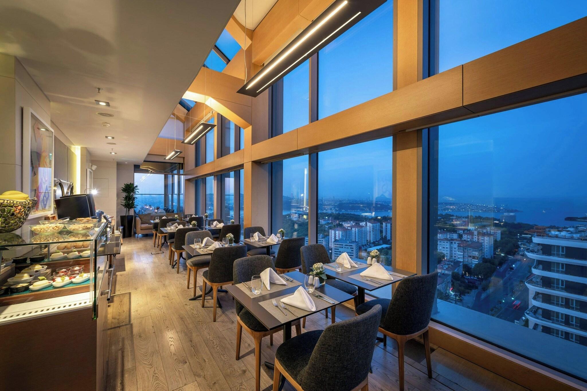 Junior Suite Partial Sea View