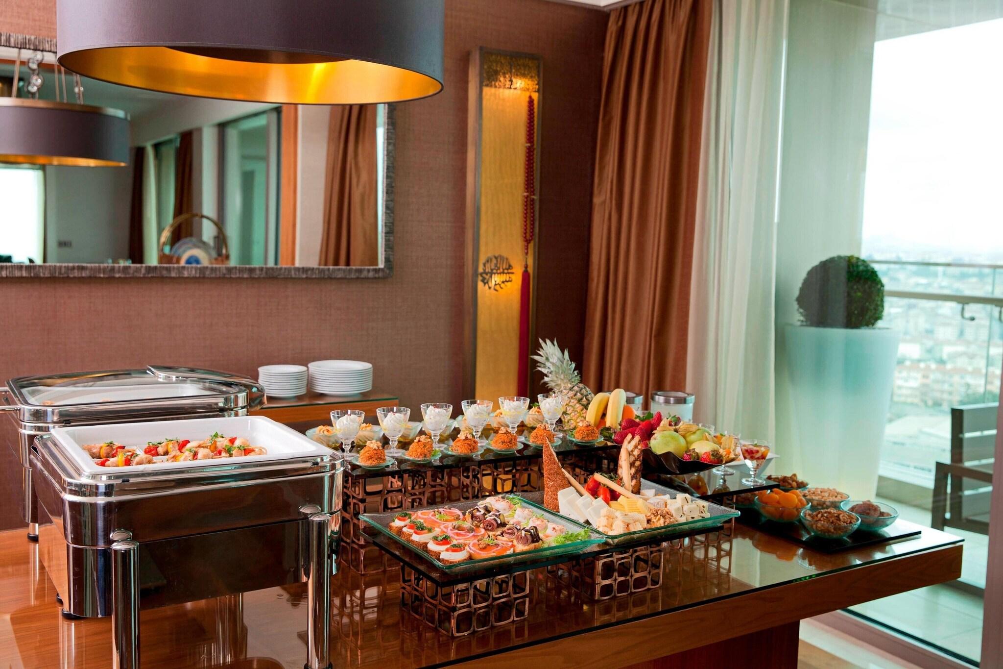 Junior Suite Sea View King Bed