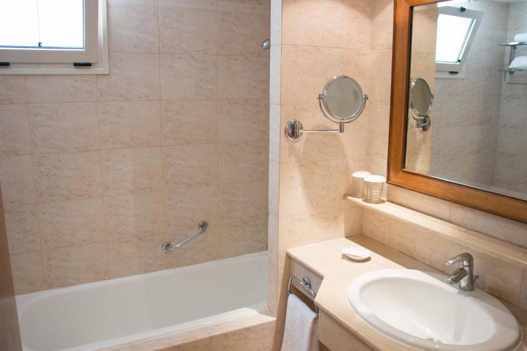 Double or Twin Pool View