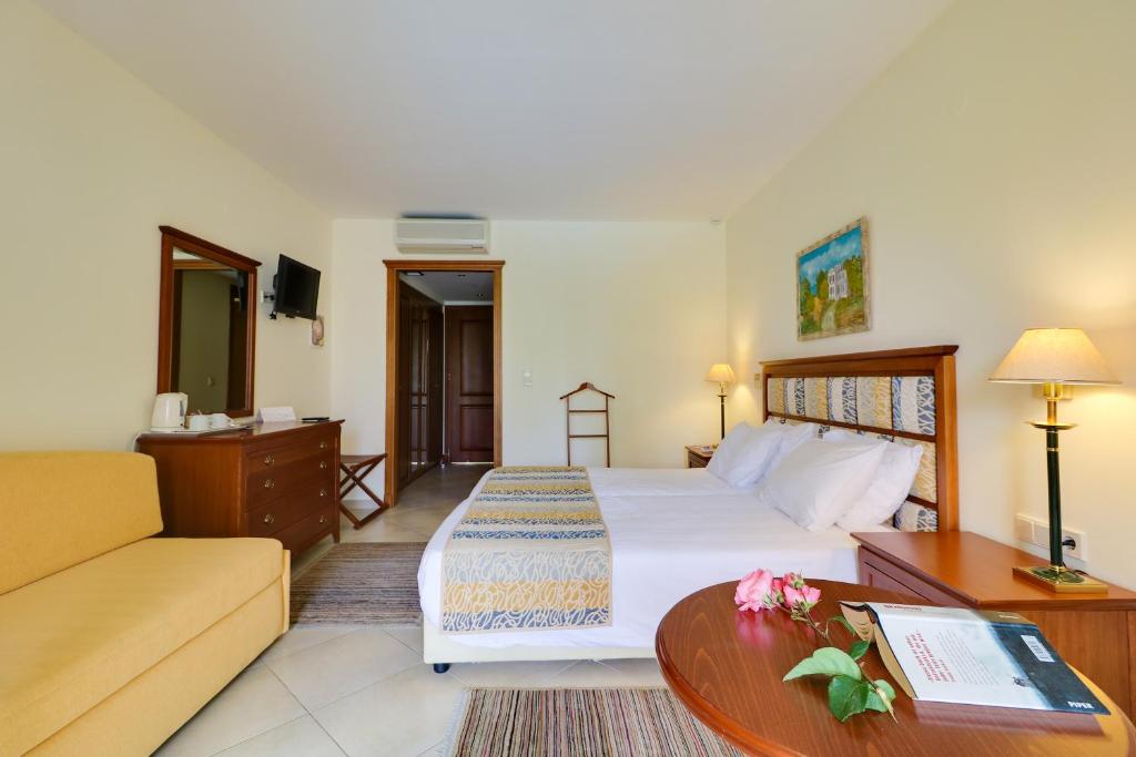 Double or Twin Pool View