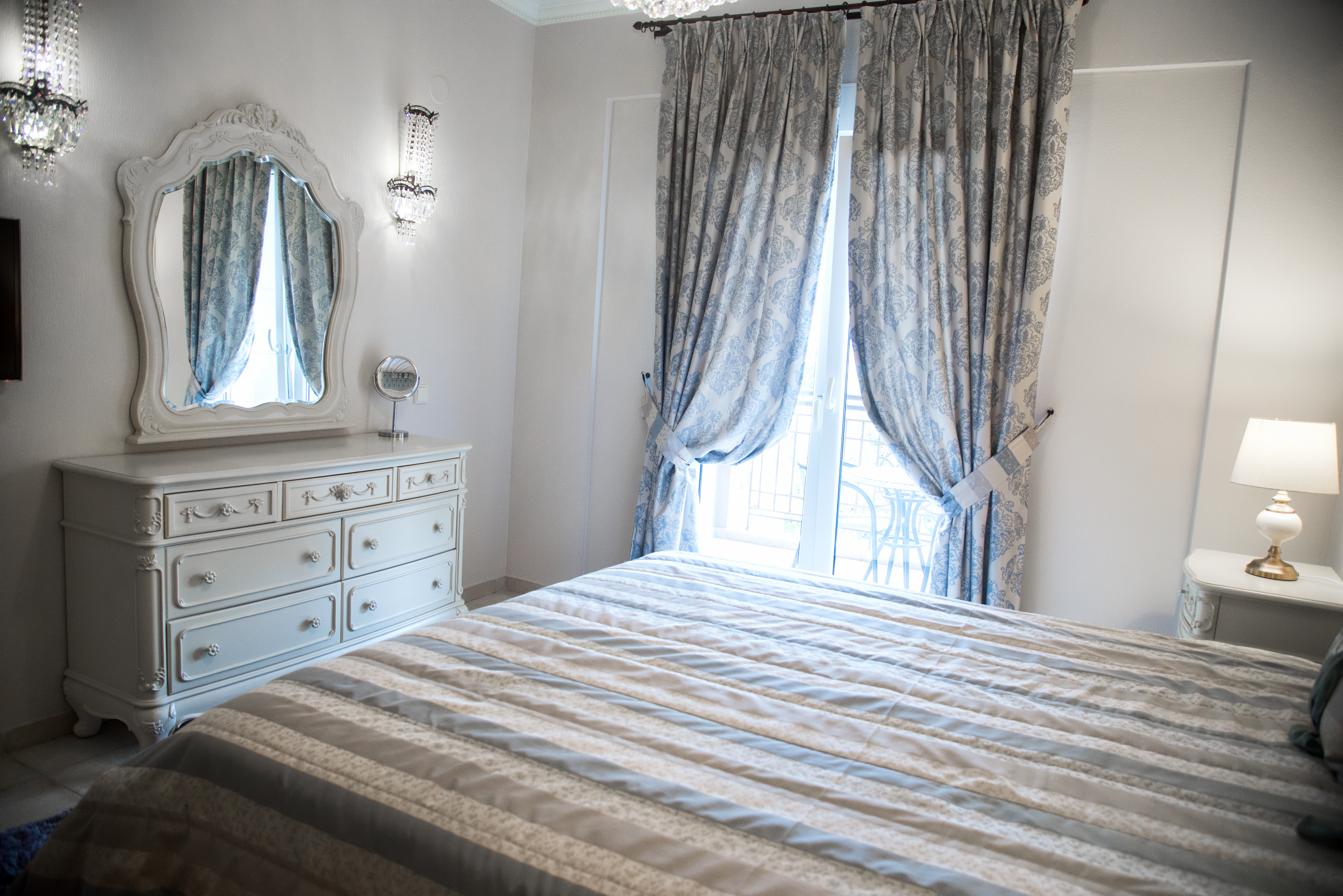 Double or Twin Standard