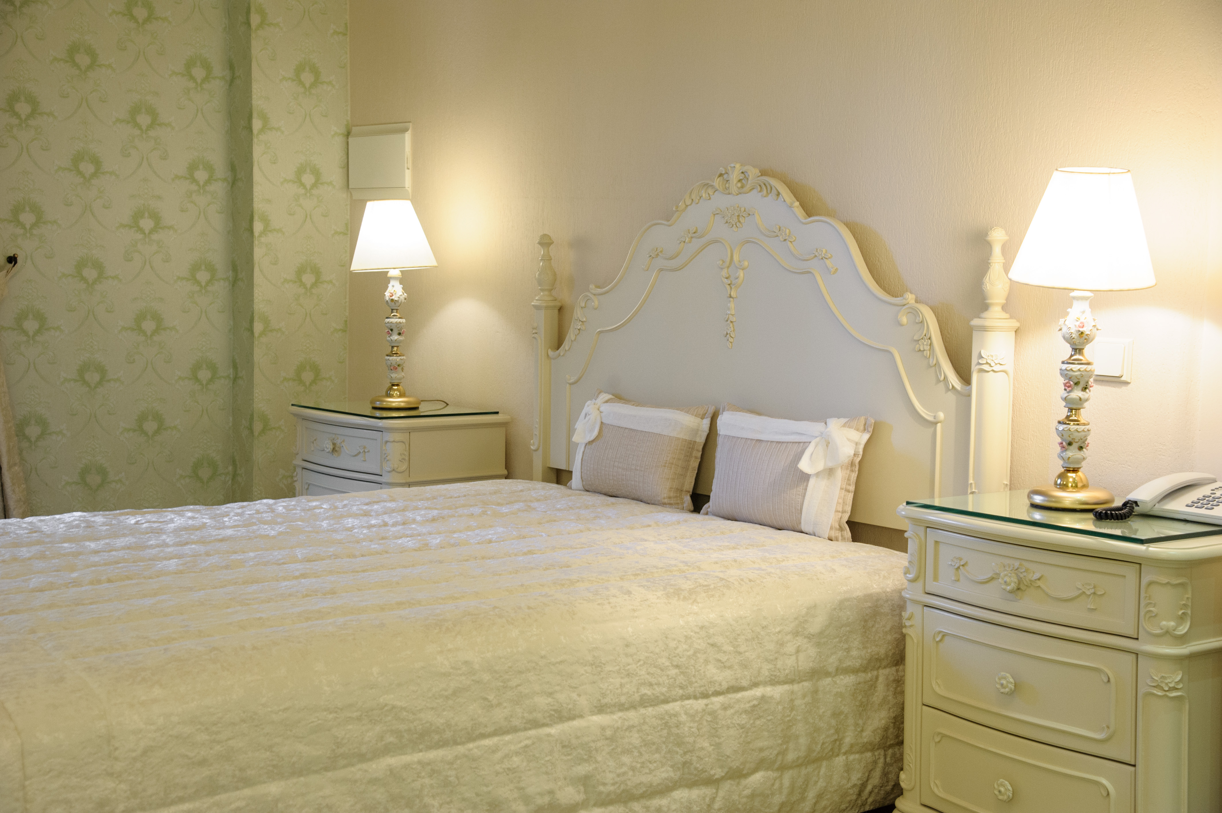 Double or Twin Standard