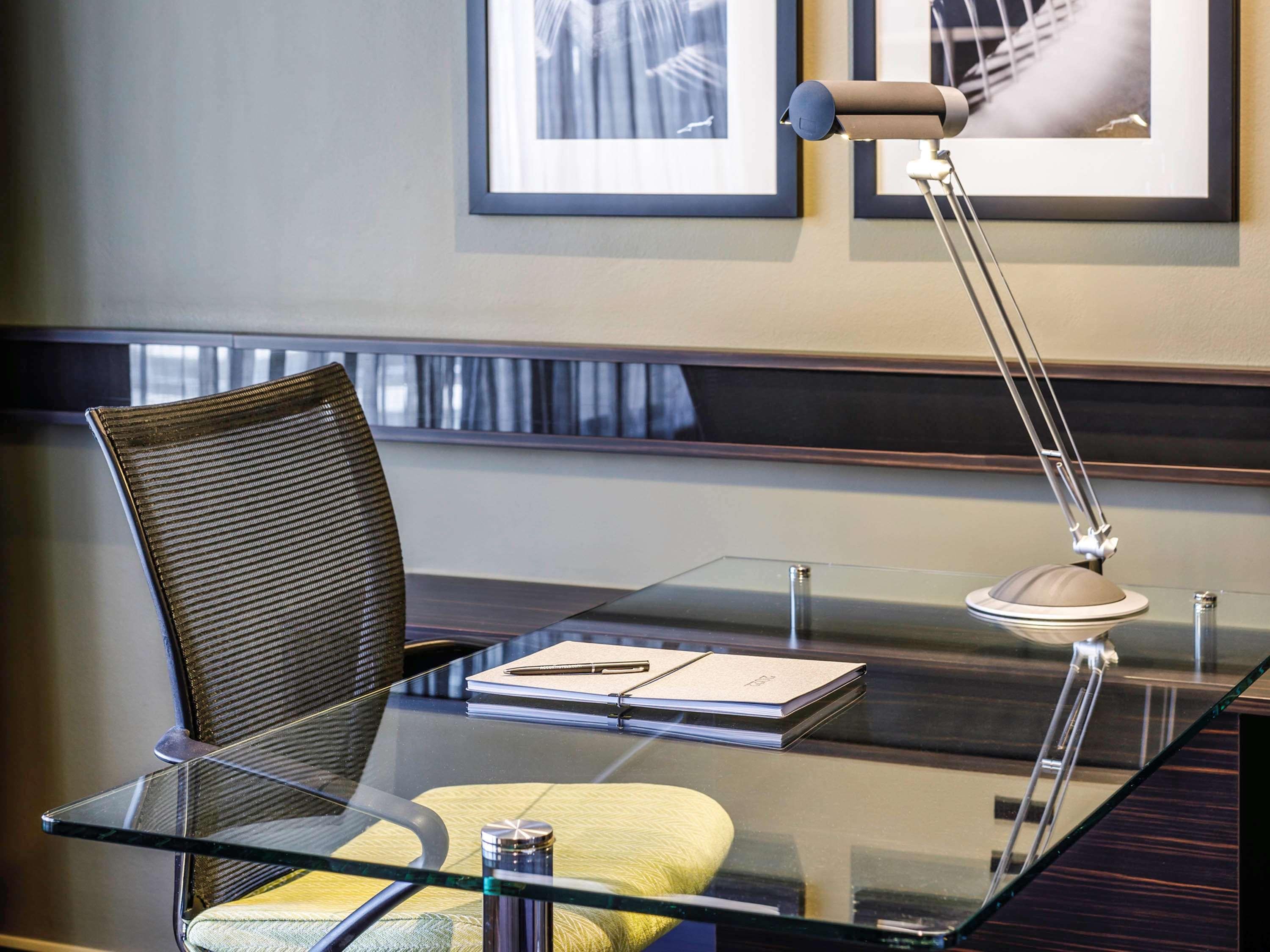 Double Deluxe King Bed