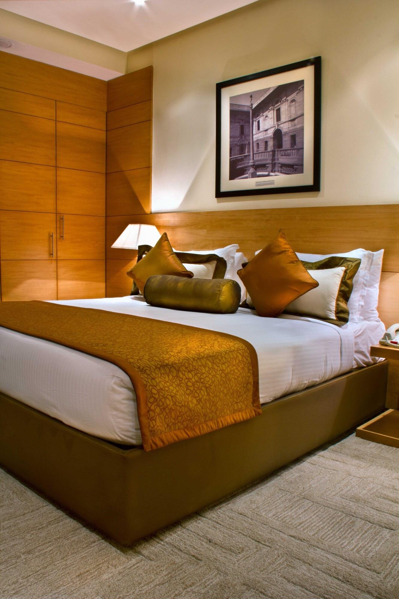 Double Queen Size Bed