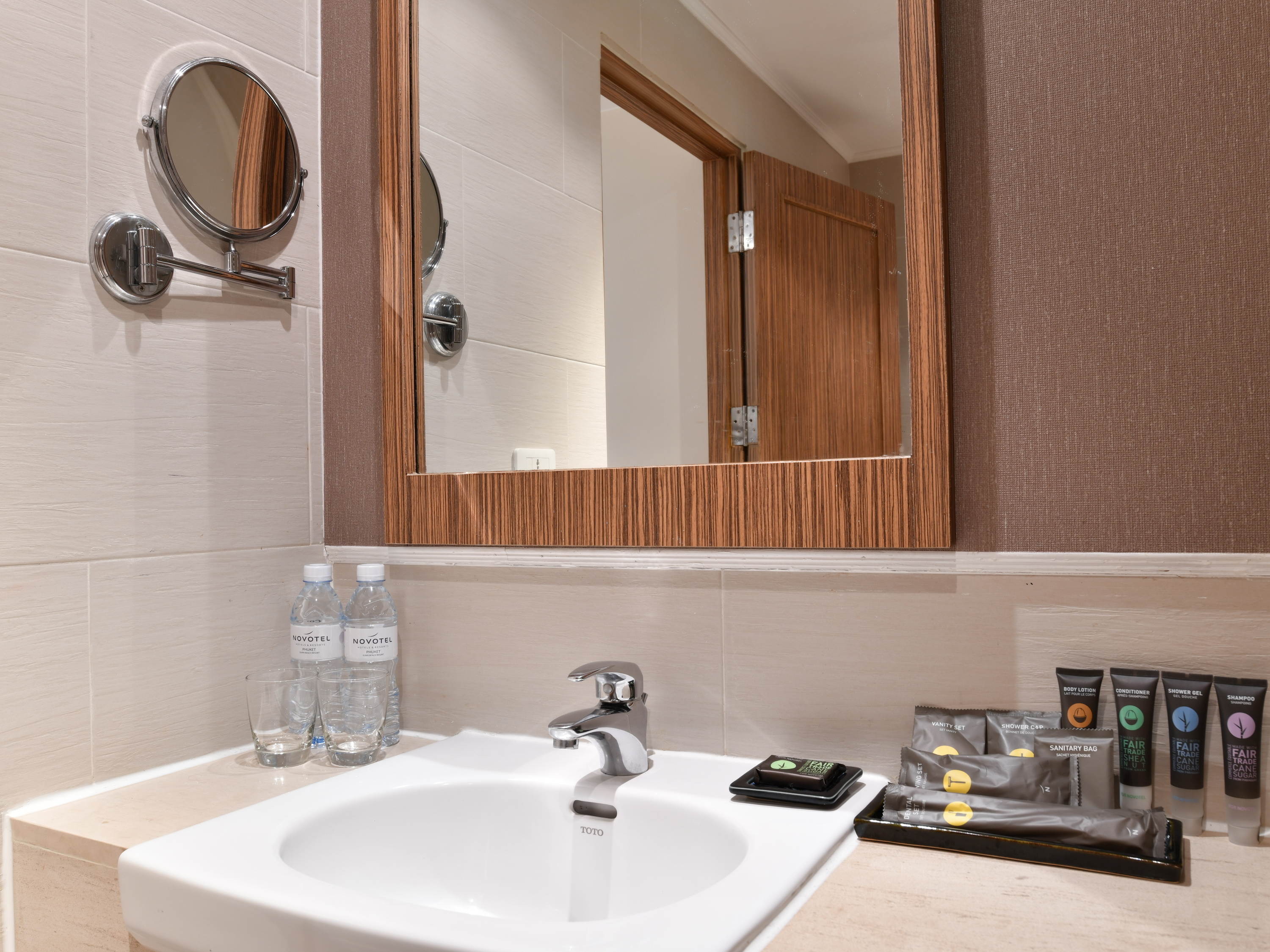 Family Room King Size Bed