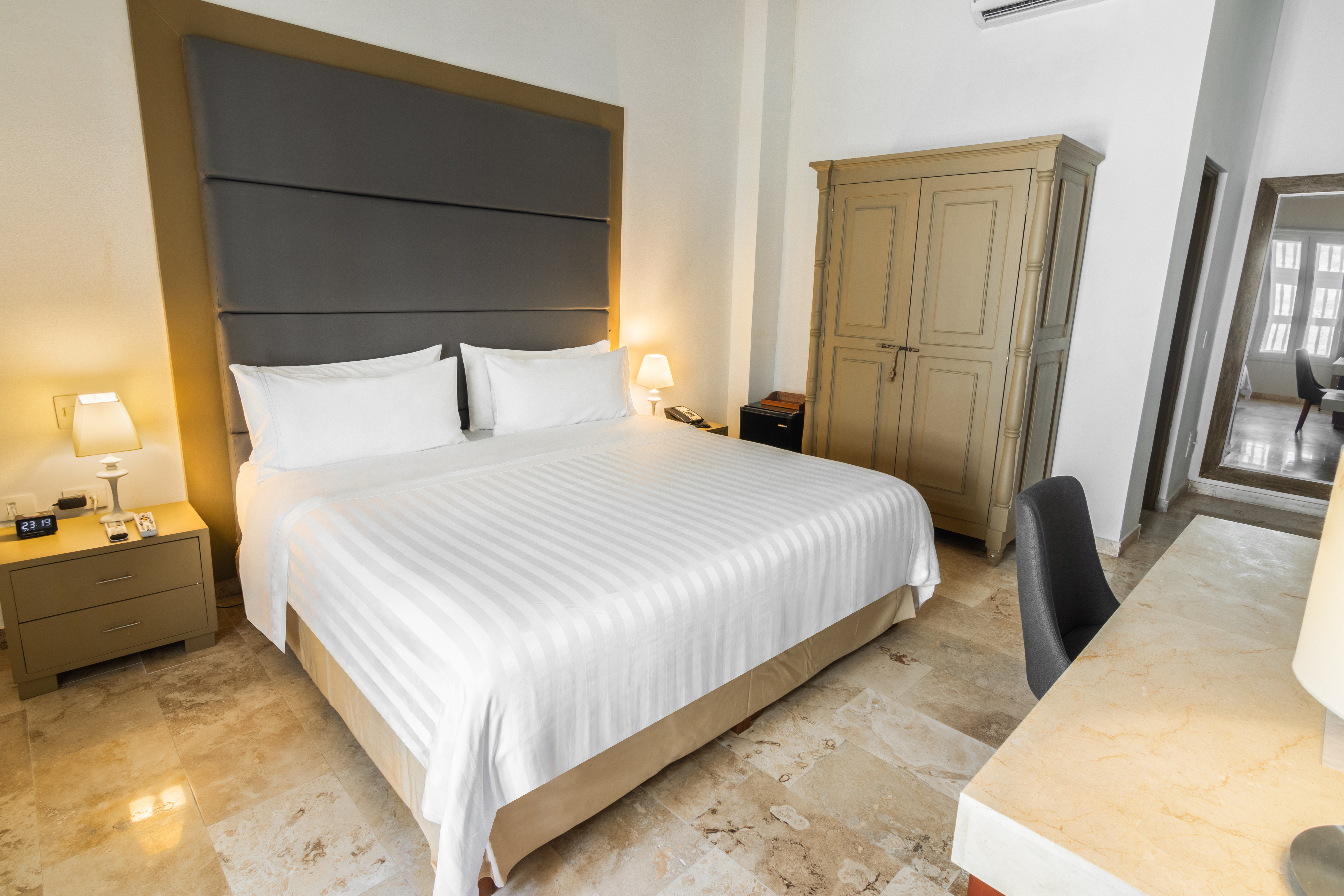 Double Classic King Bed