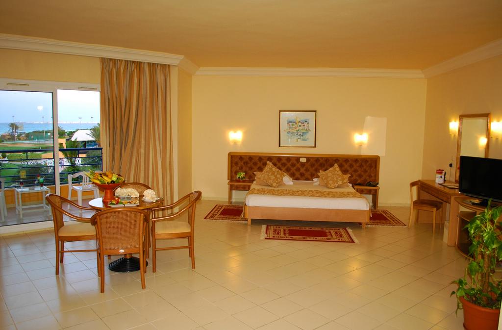 Family Room Standard