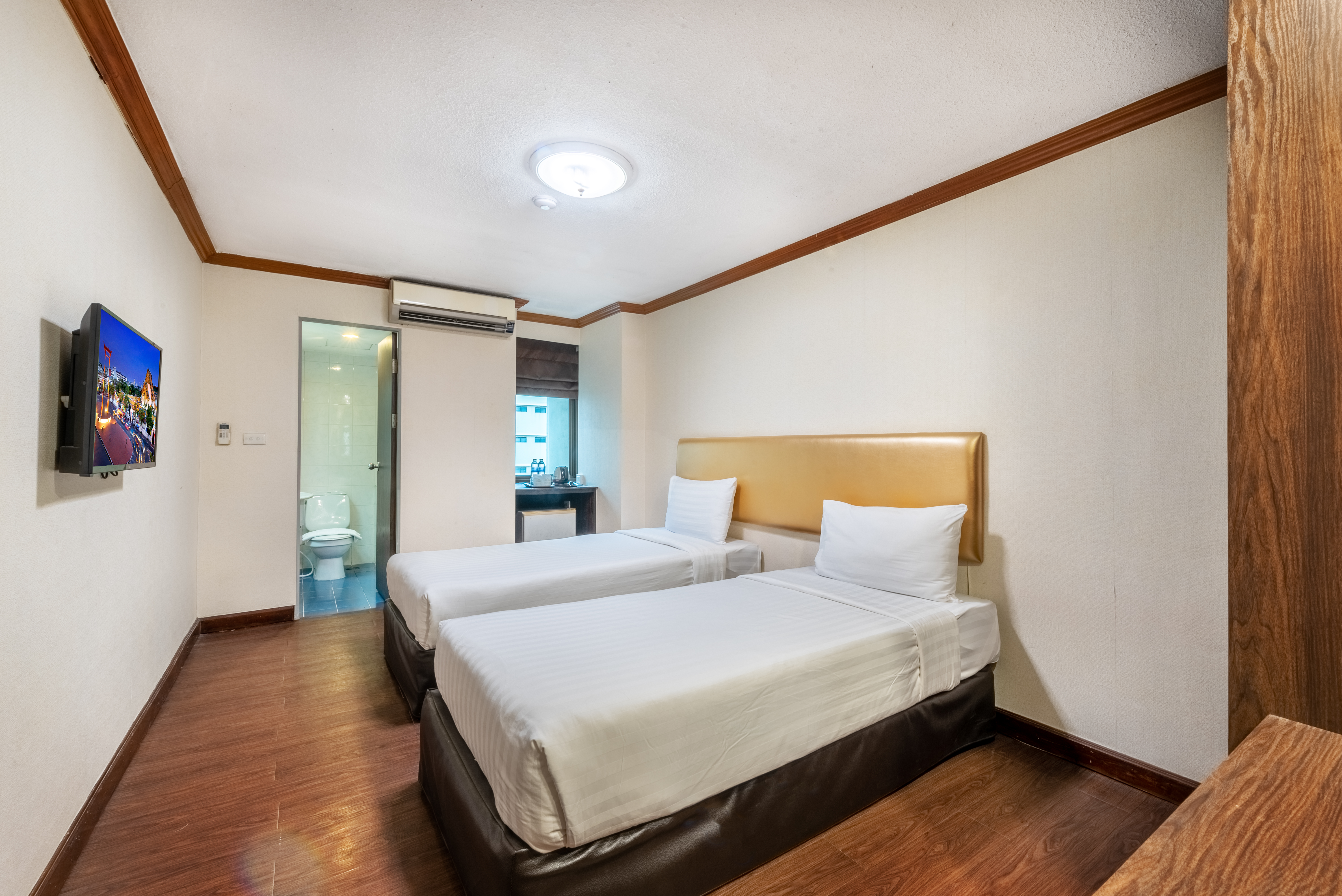 Double or Twin Standard