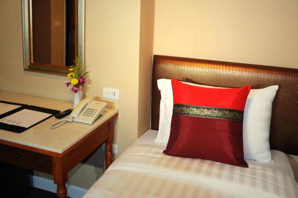 Double or Twin Deluxe Superior