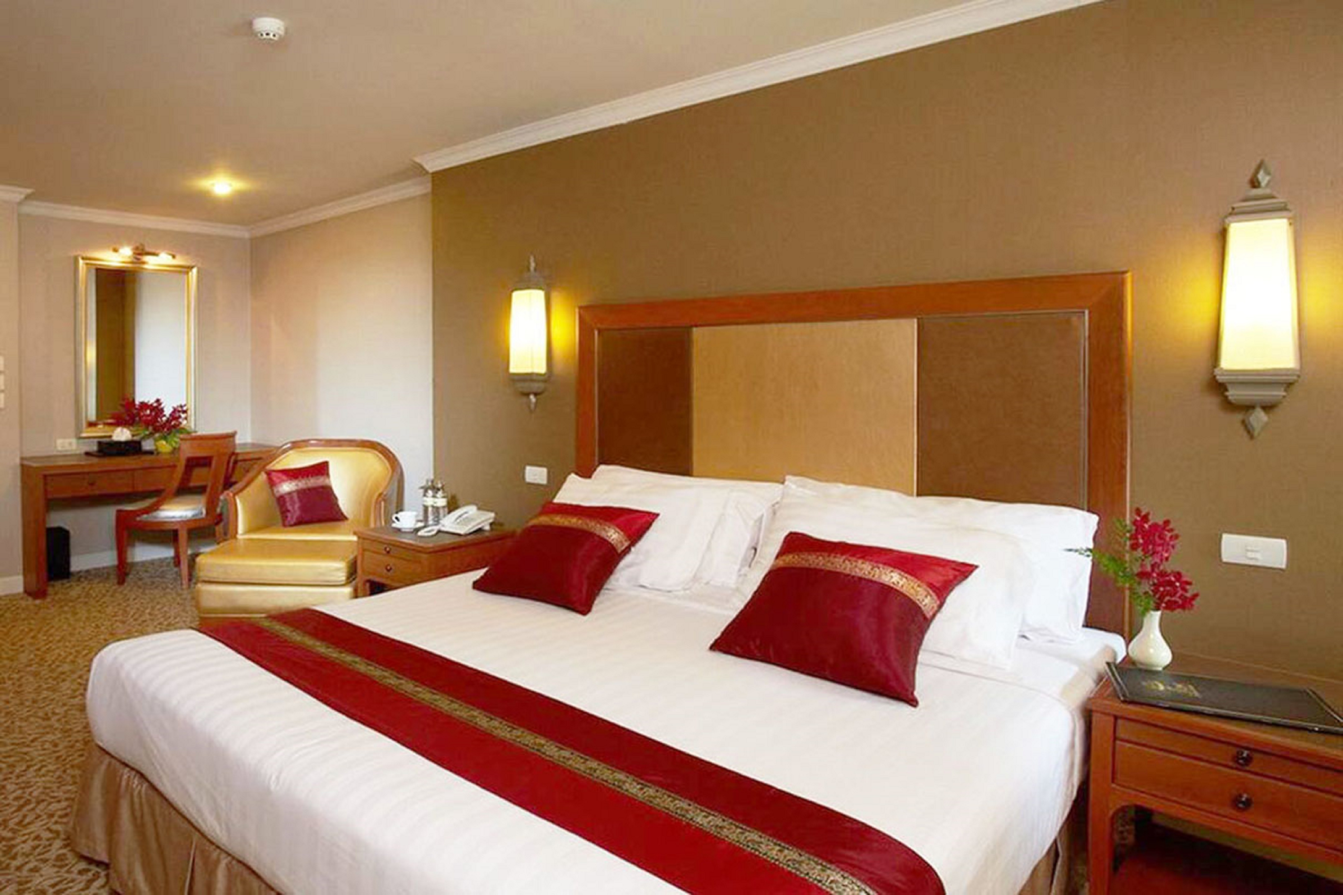 Double or Twin Executive