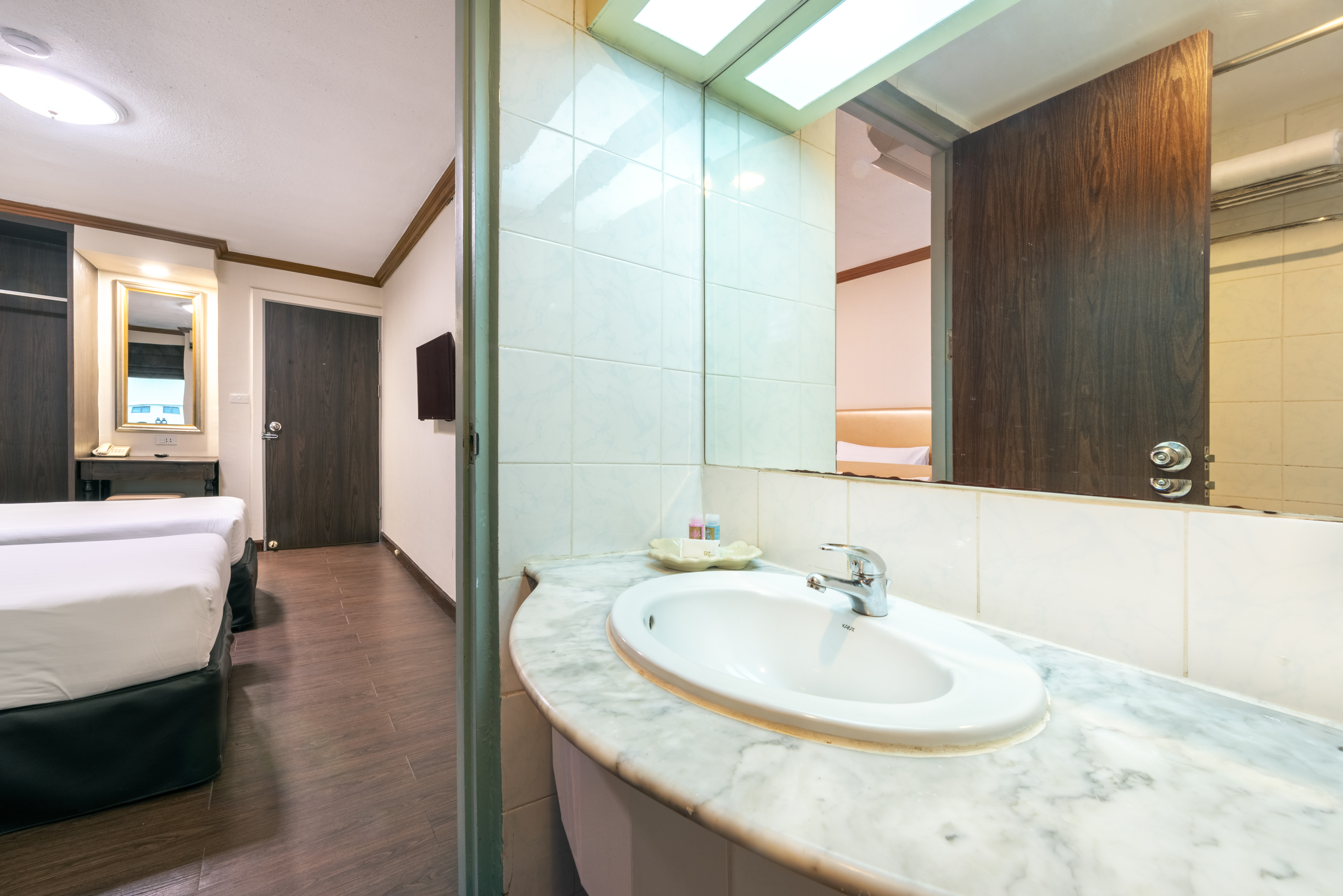 Double or Twin Standard