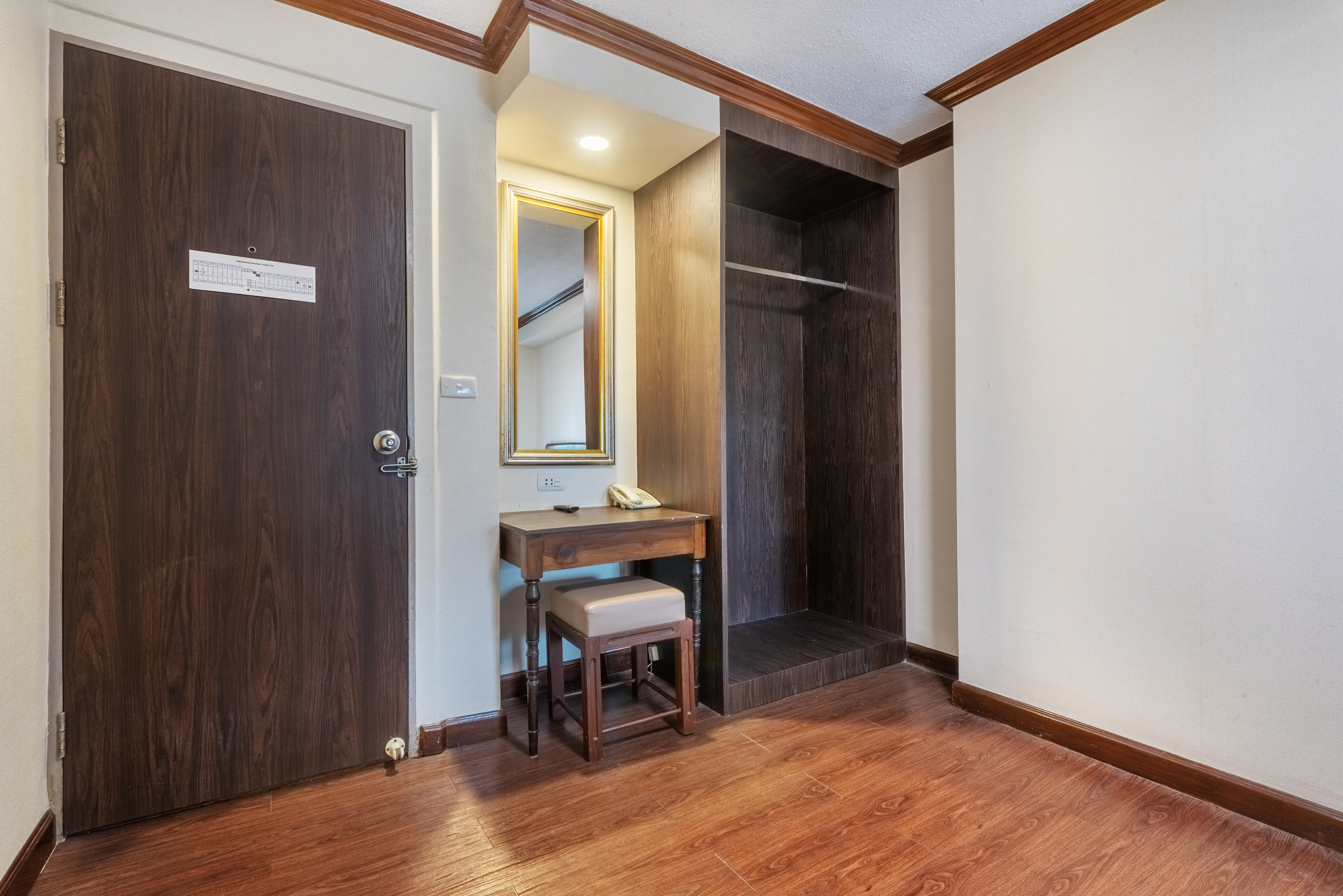 Double or Twin Standard