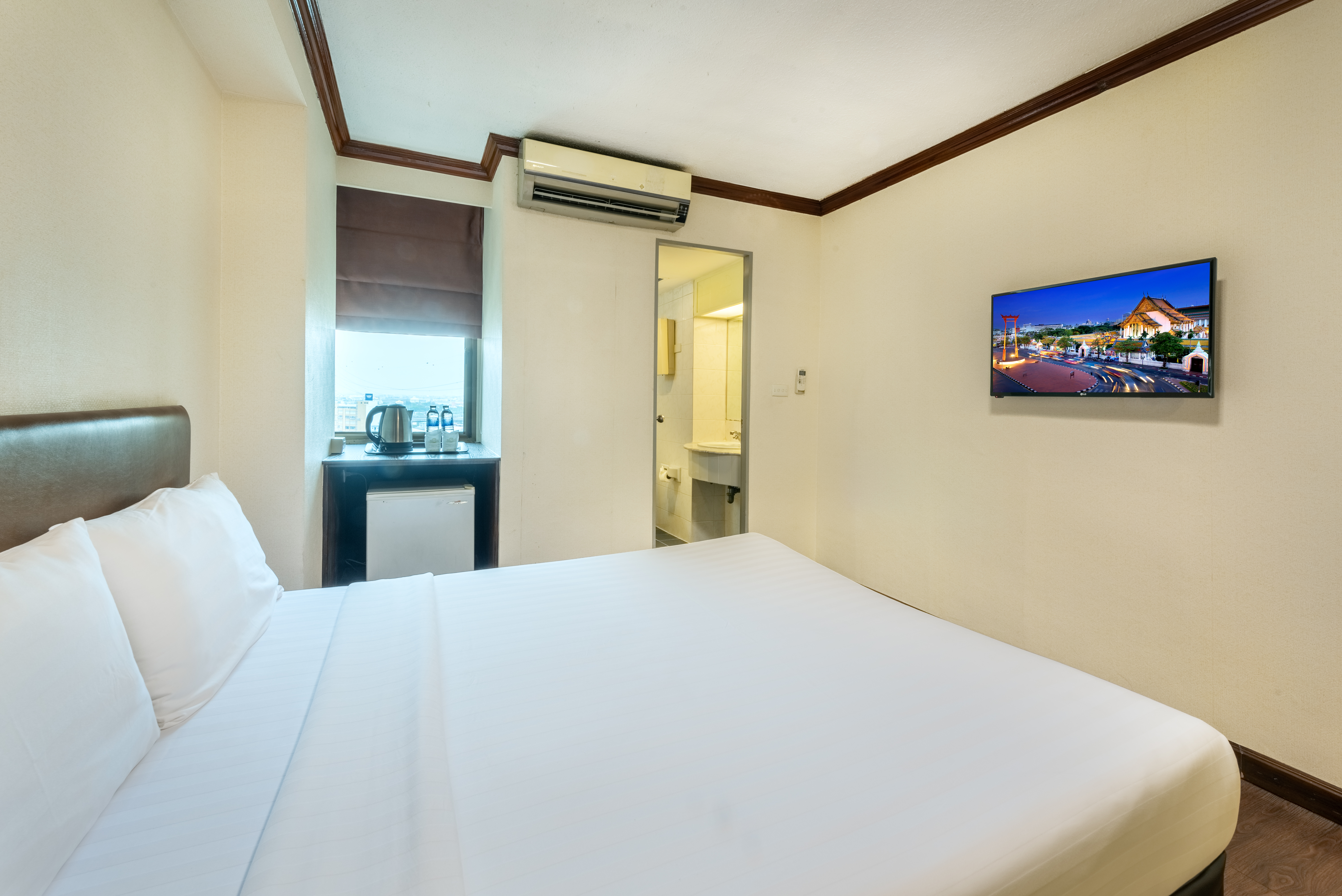 Double or Twin Standard