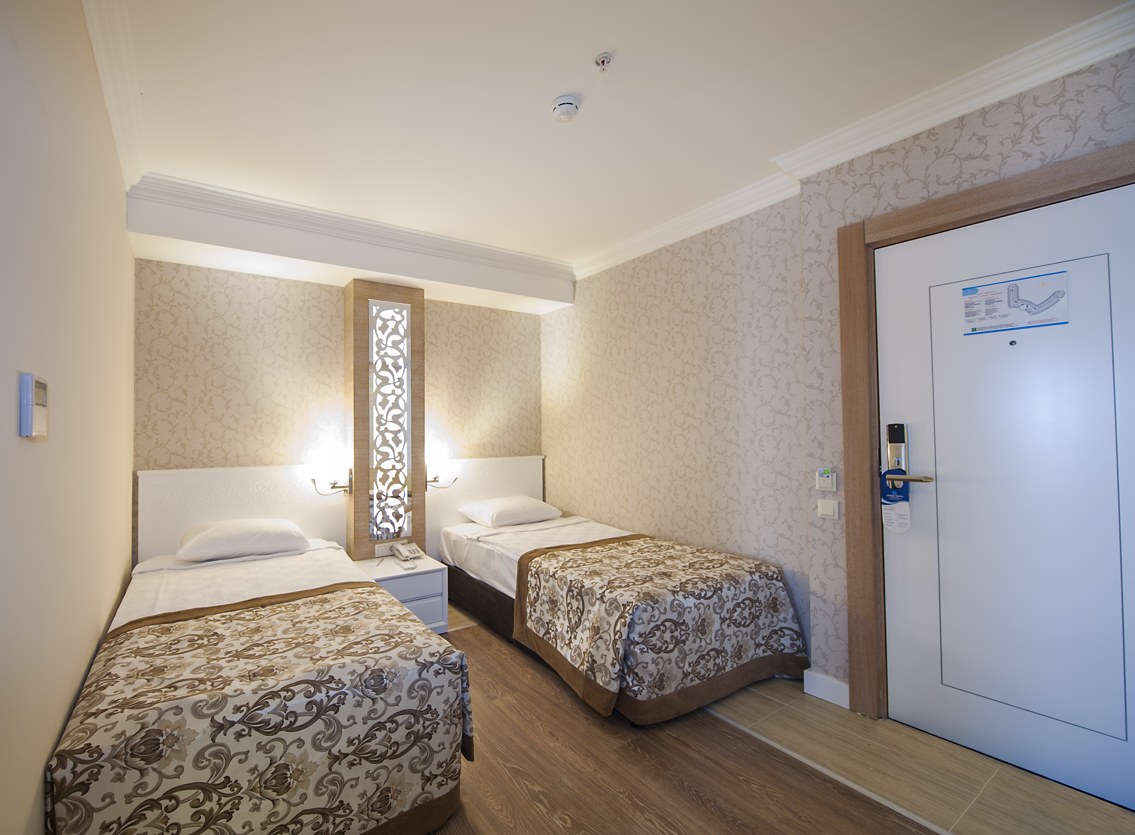 Family Room Land View