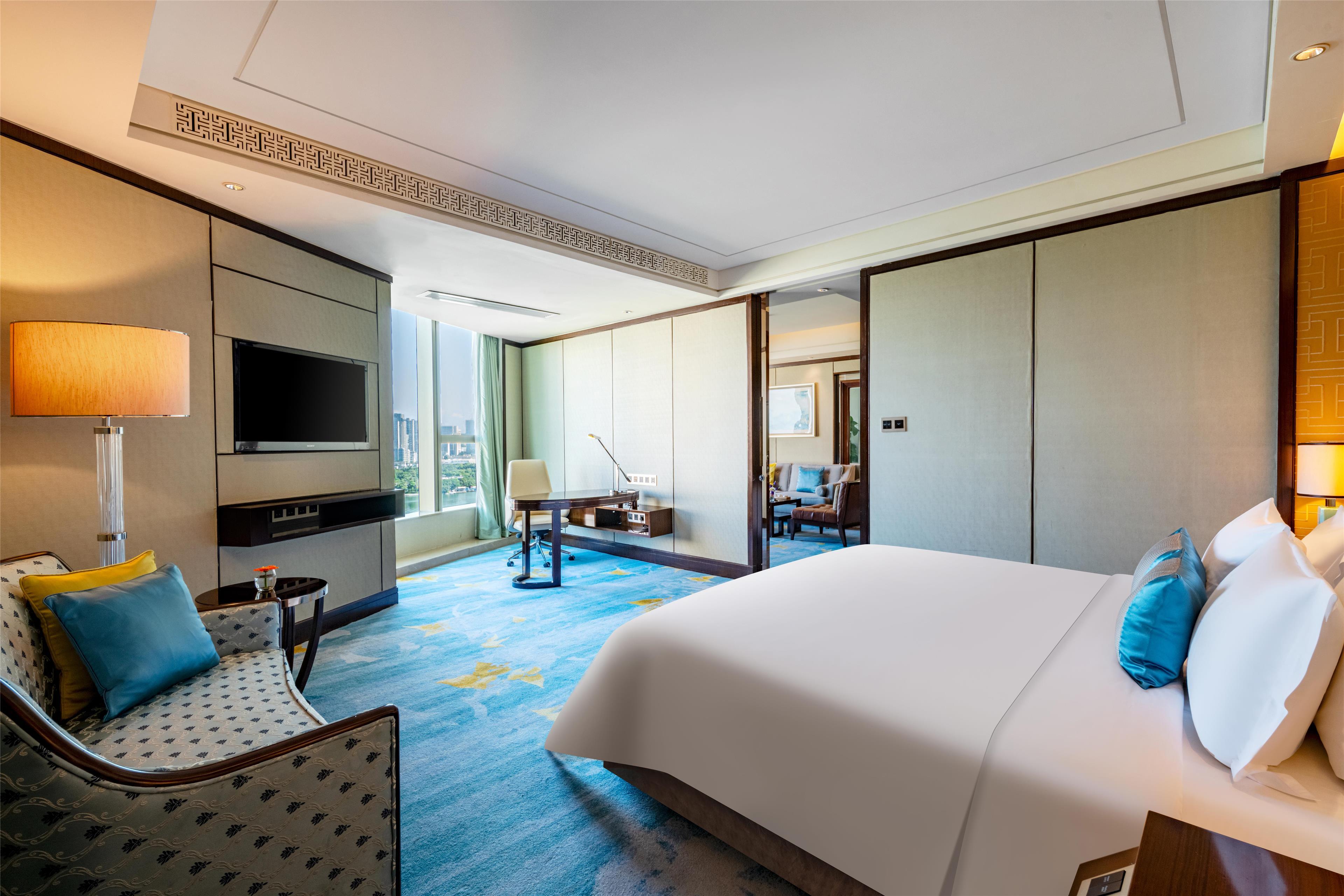 Suite Premier with Views