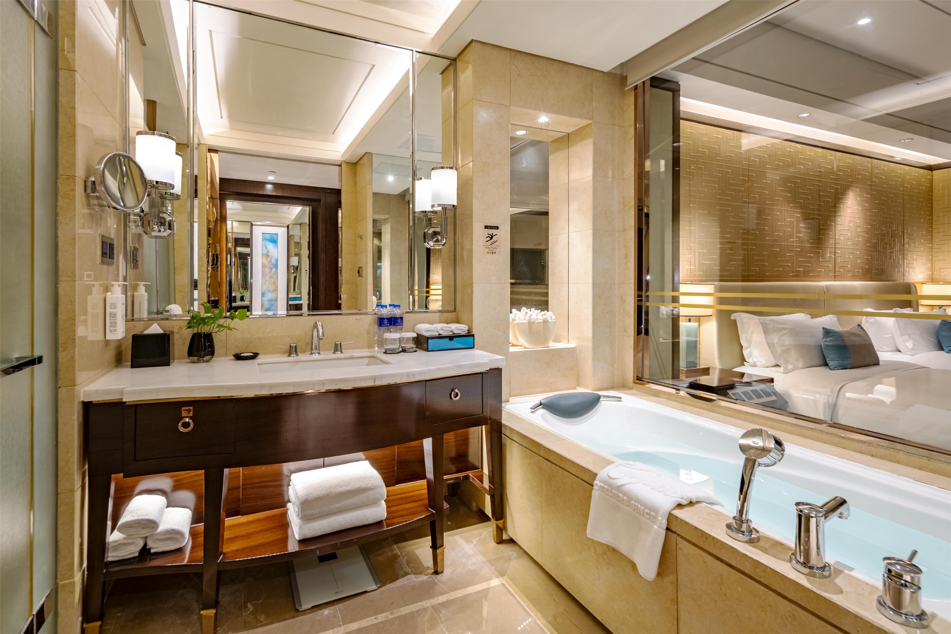 Twin Premier with Views