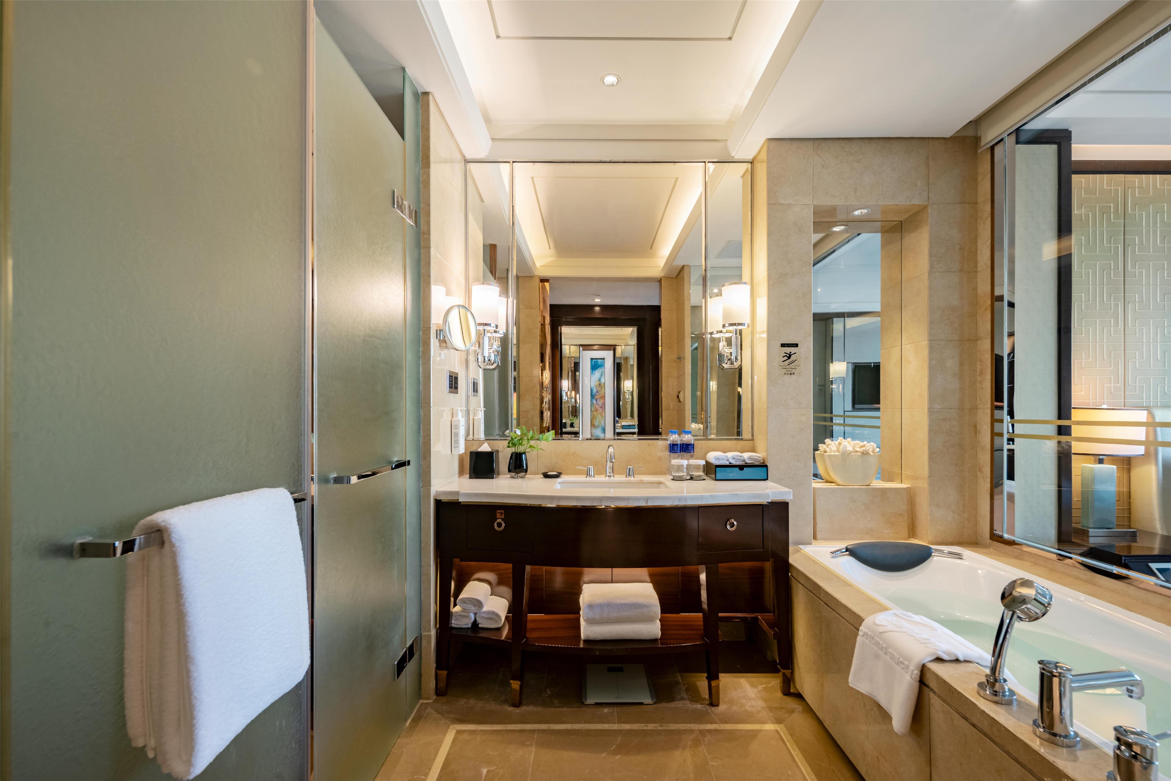 Double Executive King Bed