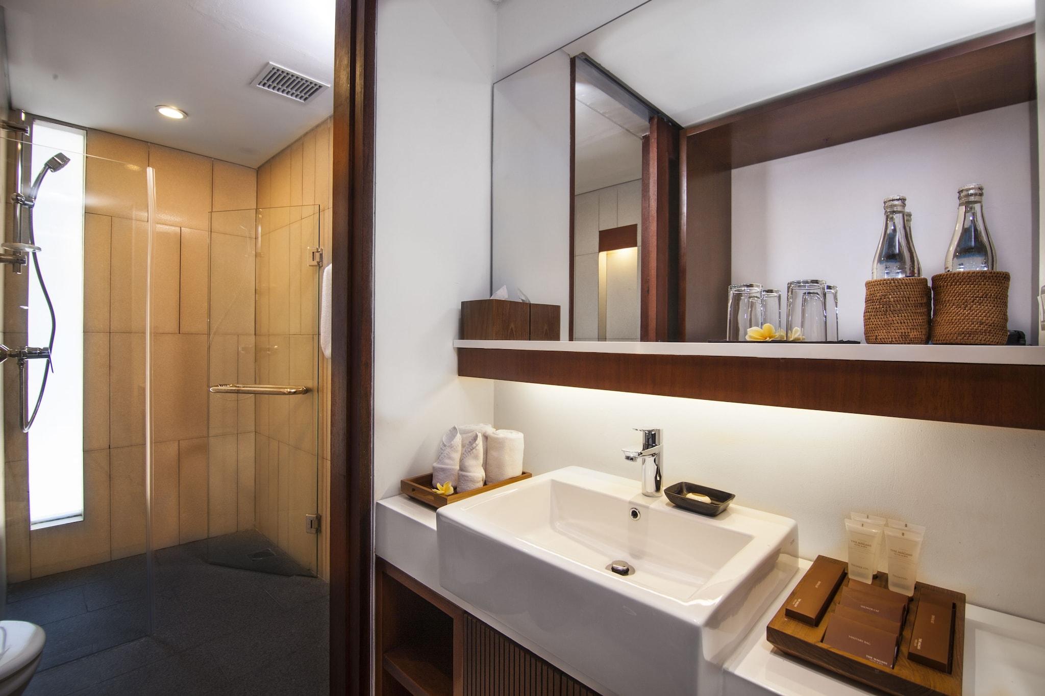 Double Deluxe King Bed