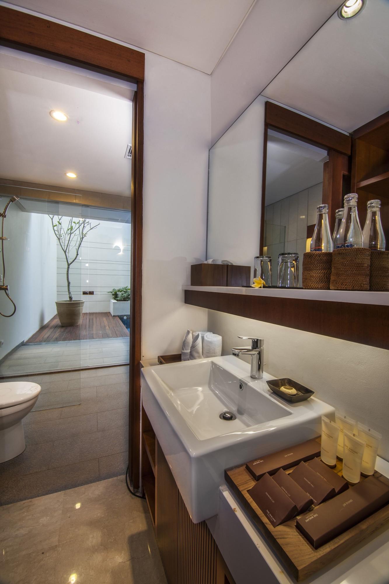 Double with Private Pool