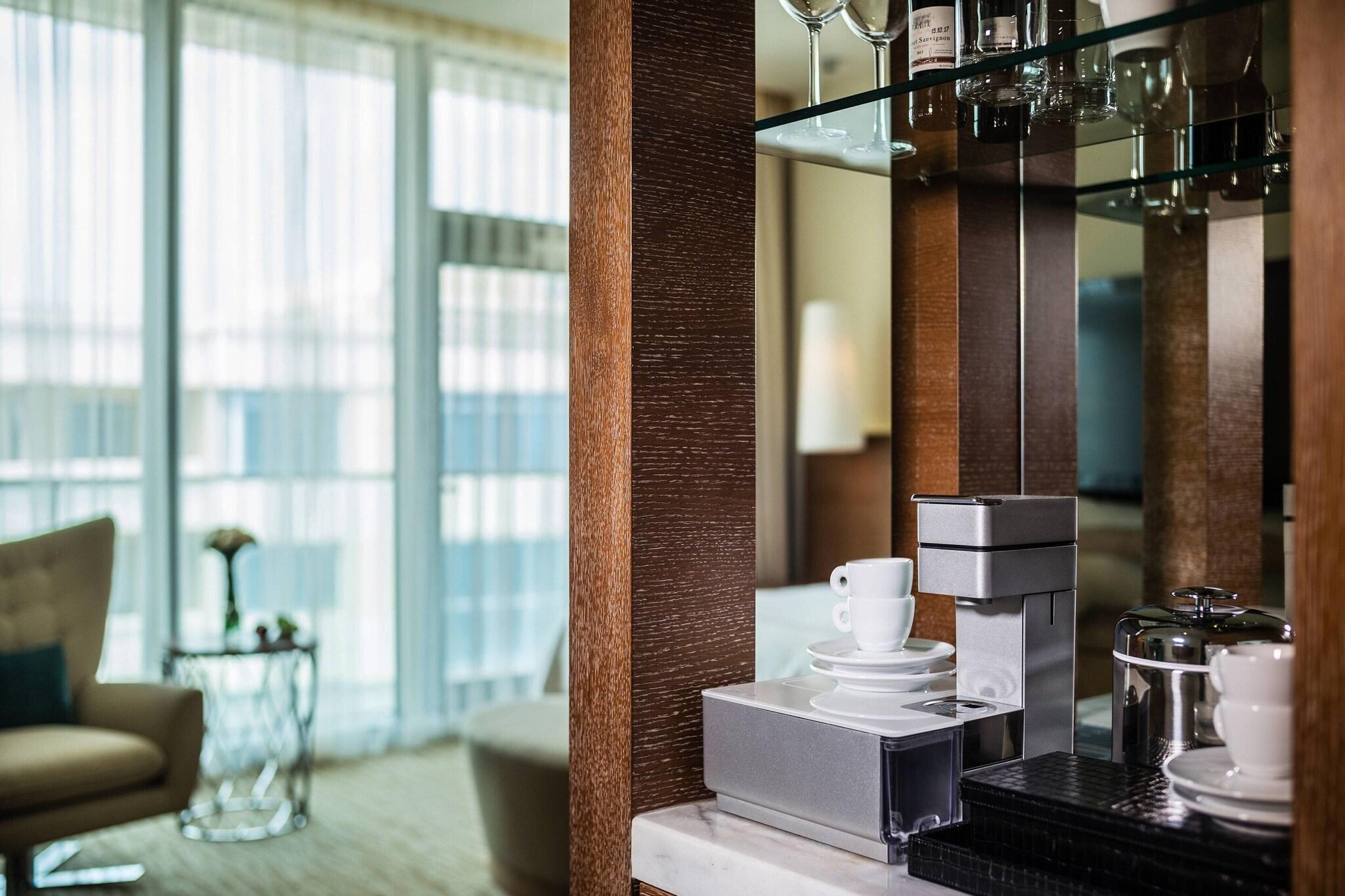 Family Room King Size Bed