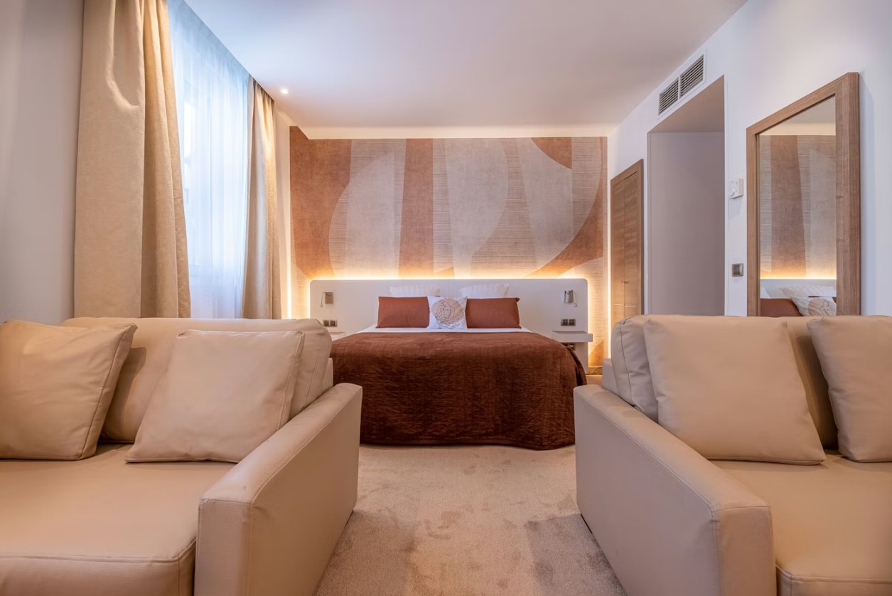 Quadruple Mountain View