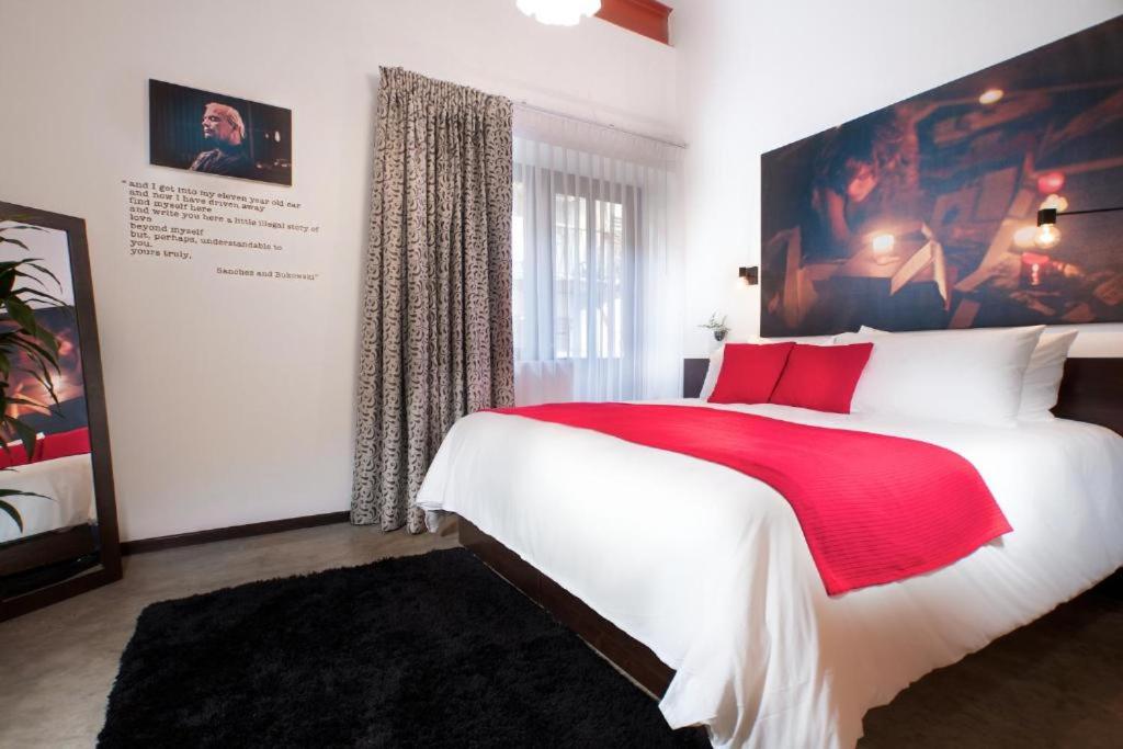 Double or Twin Capacity 2