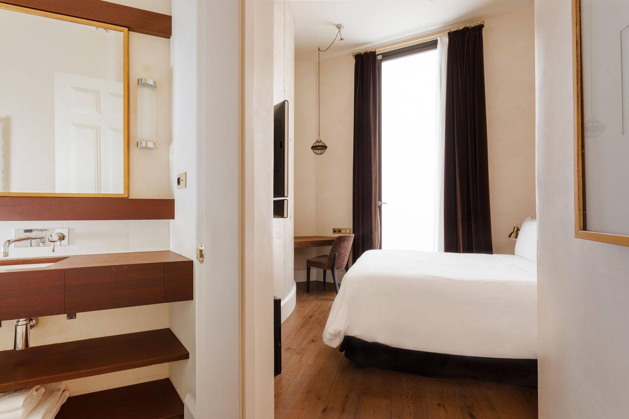 Double Queen Size Bed