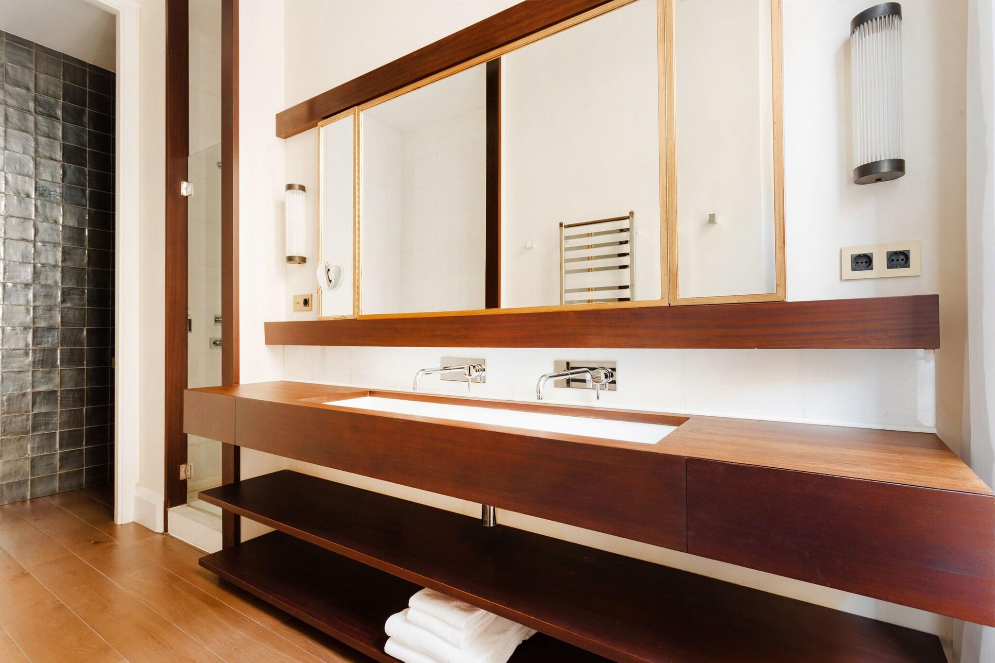 Double King Size Bed