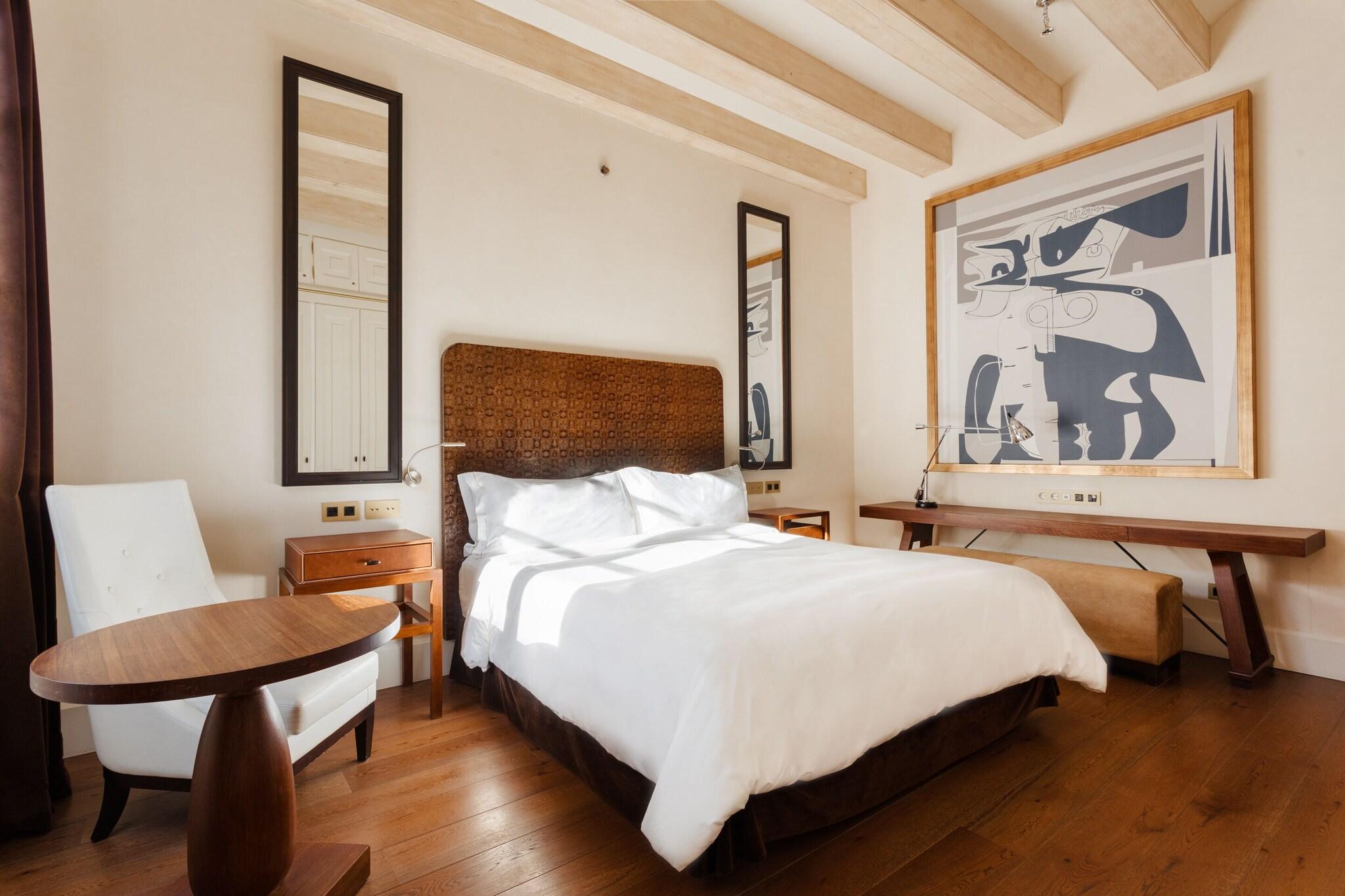 Double King Size Bed