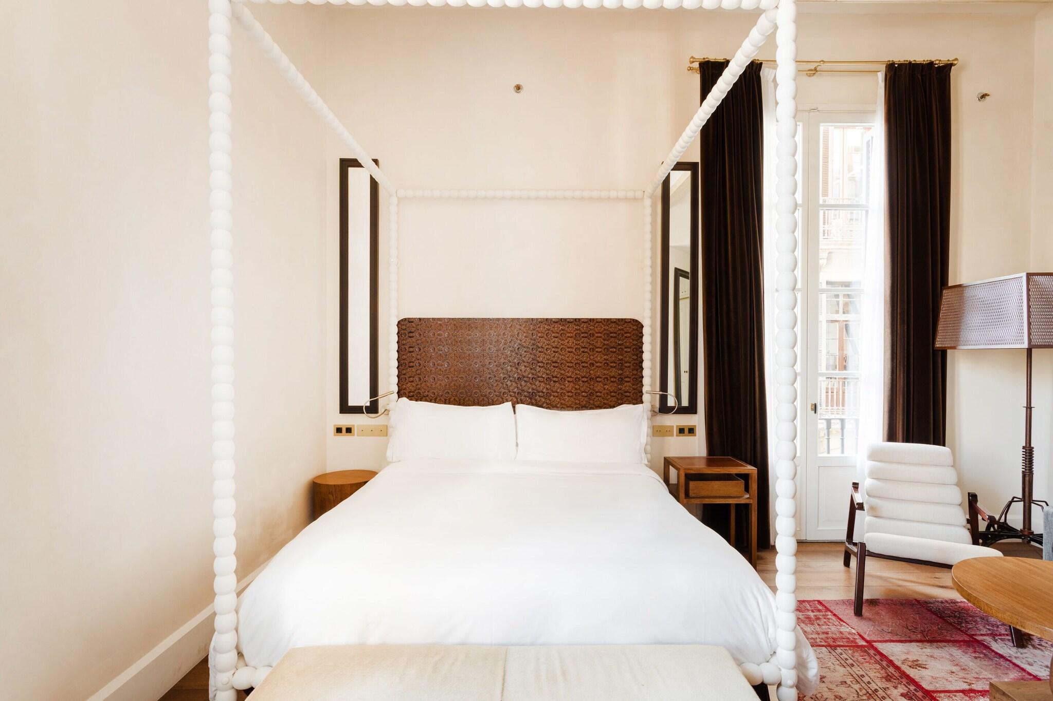 Suite City View King Bed