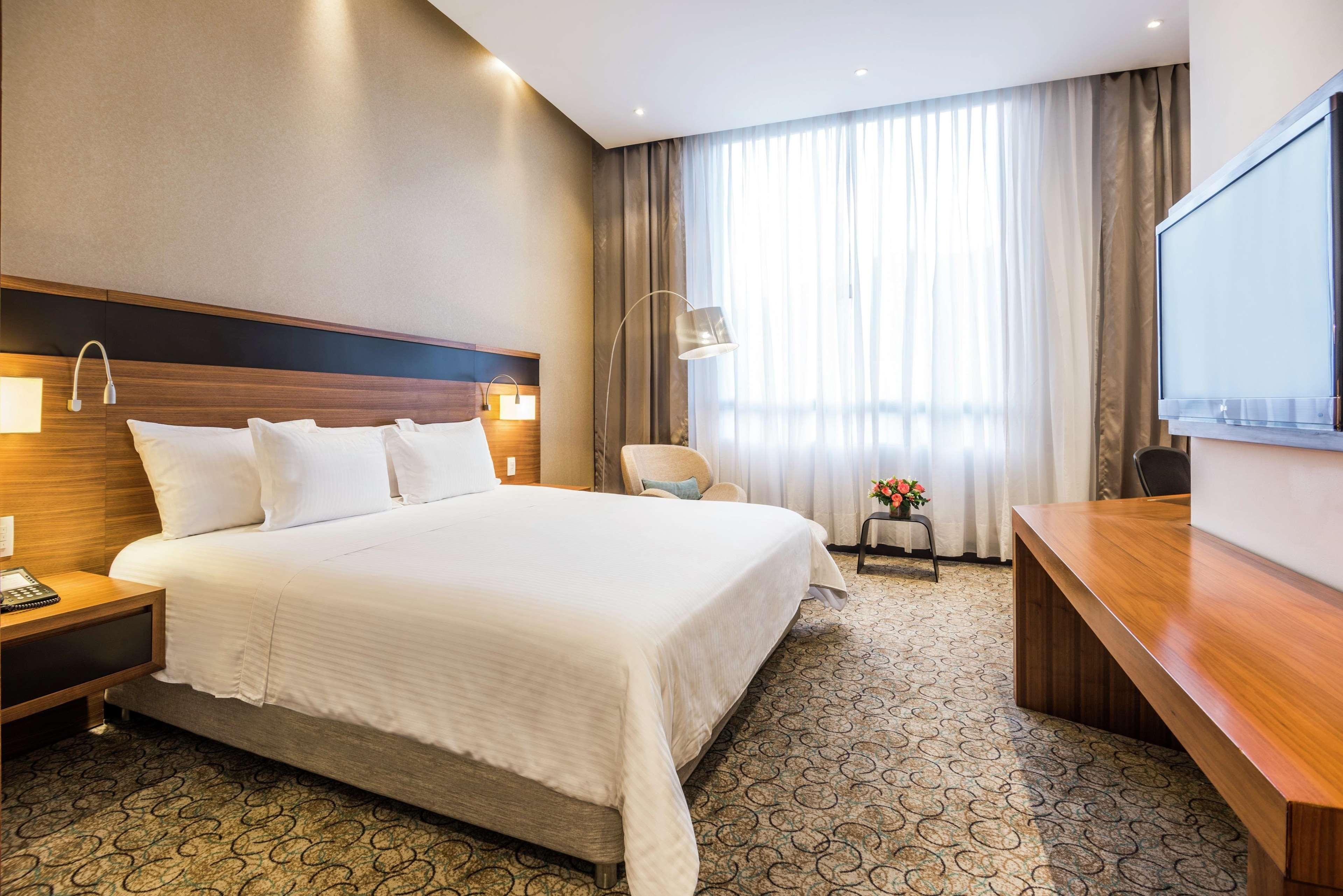 Junior Suite Executive King Bed