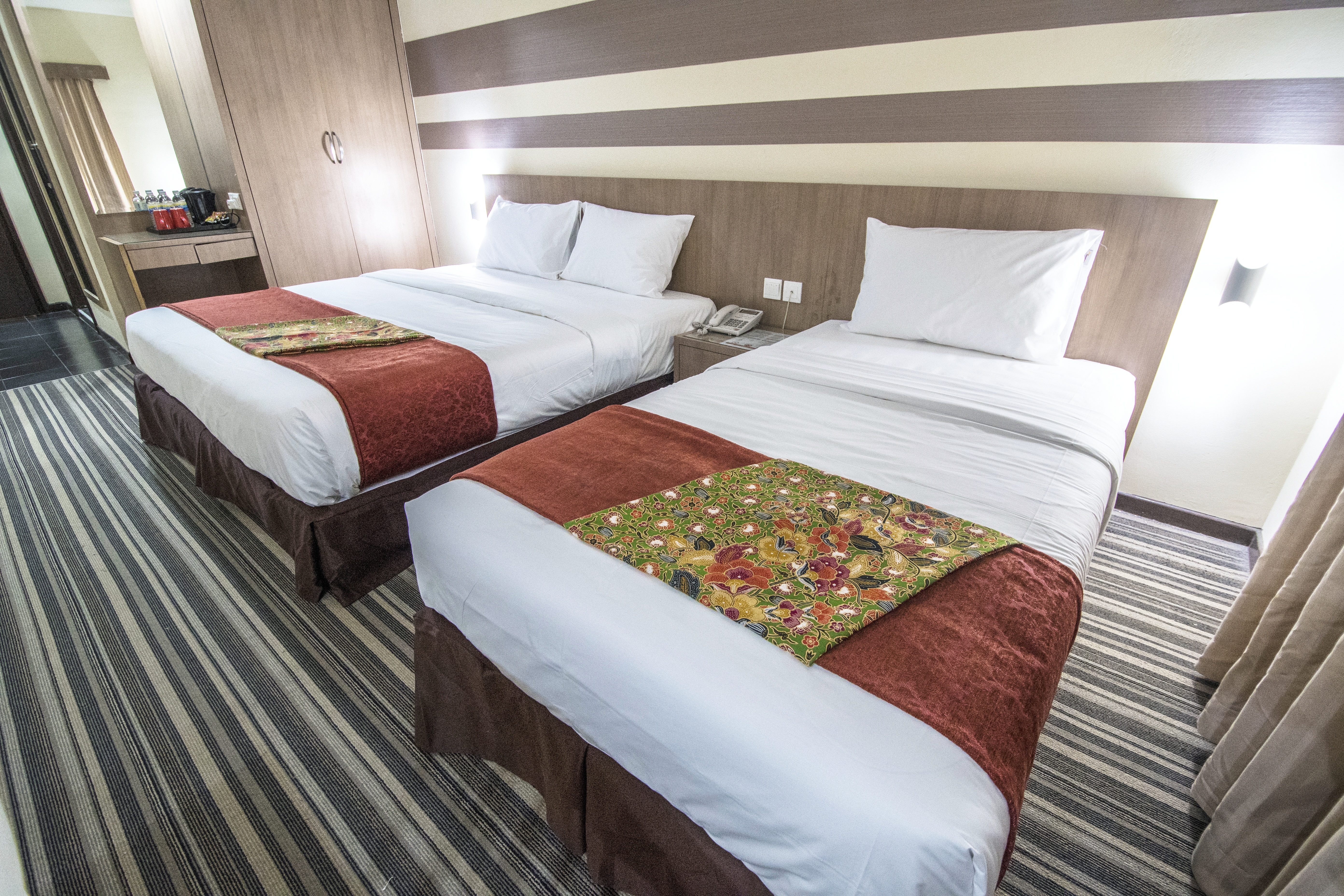 Family Room Guest Room