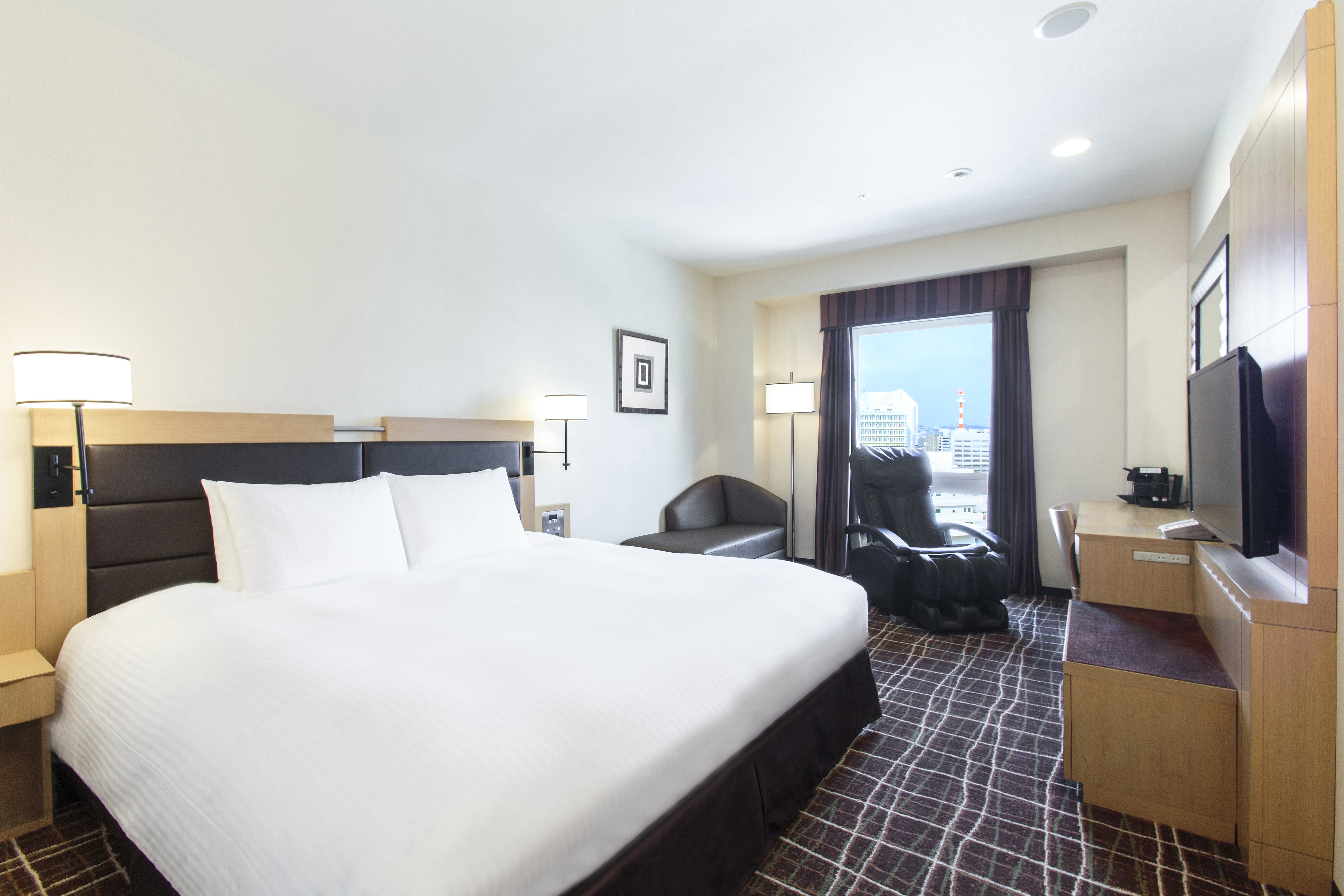 Double Deluxe King Bed