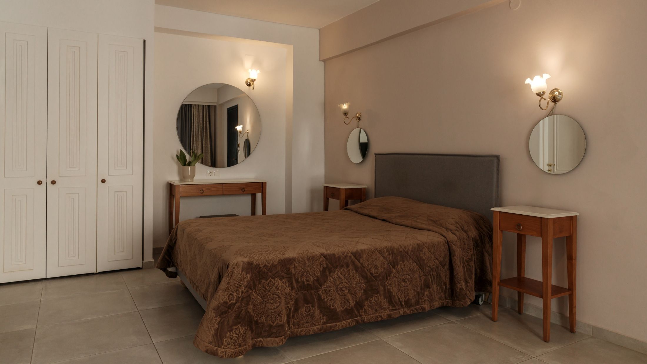 Double or Twin Superior