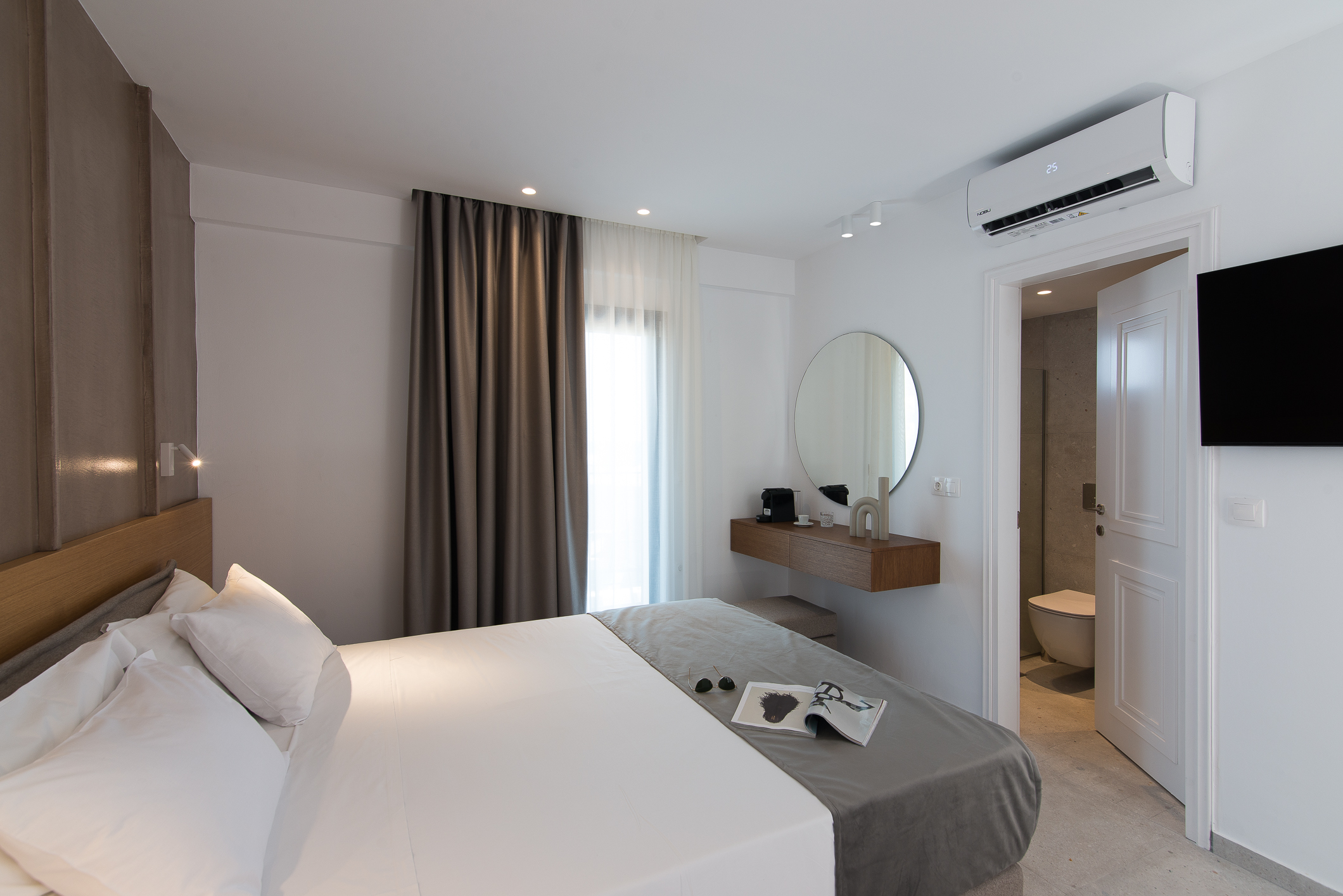 Double or Twin Deluxe