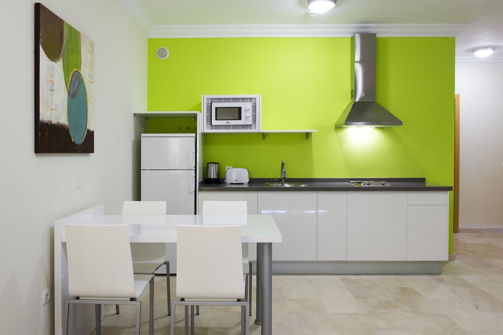 Apartment Capacity 4